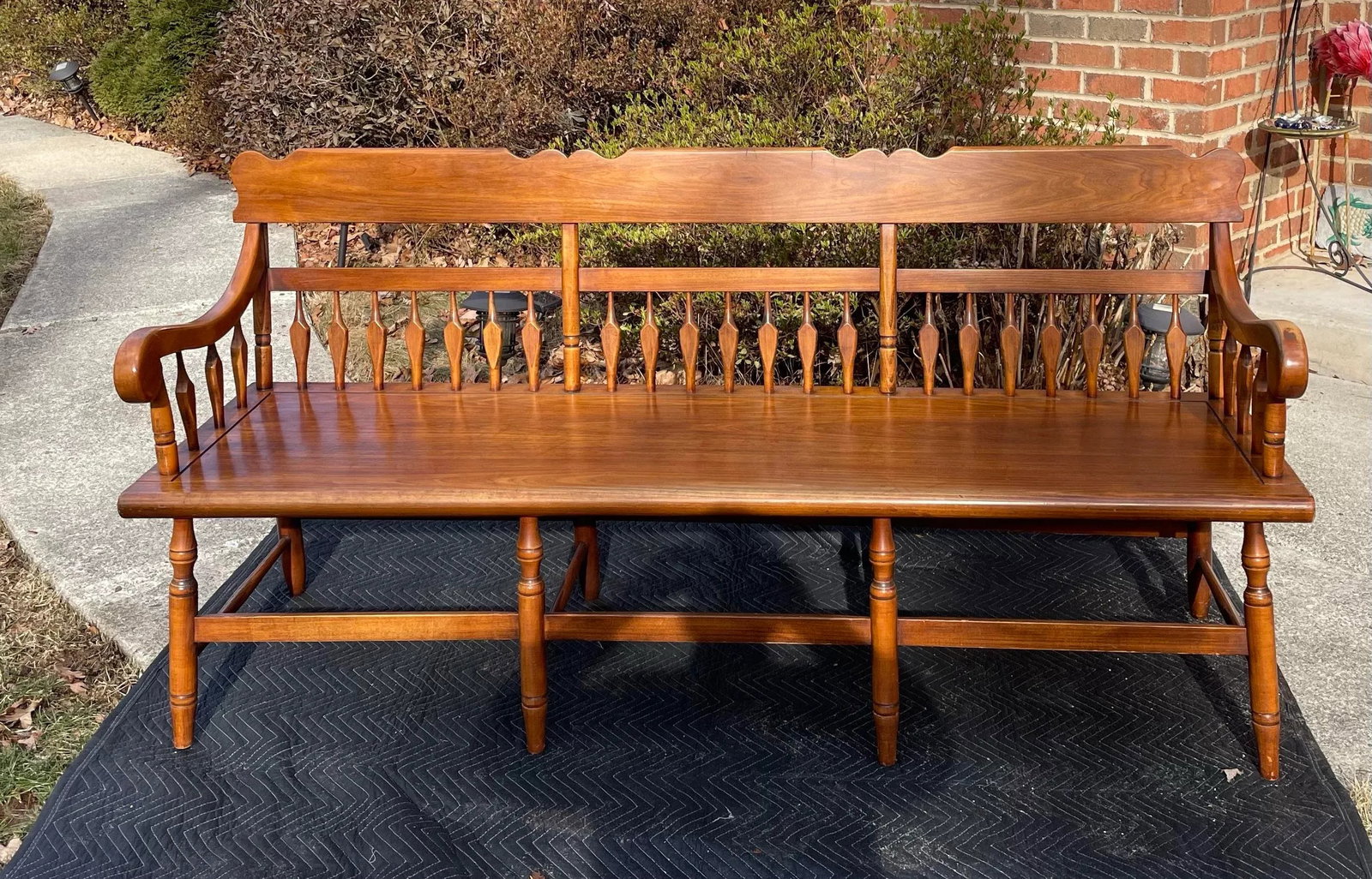 Mid 20th Century Fredrick Duckloe Half-Arrow Back Deacon's Bench - 3
