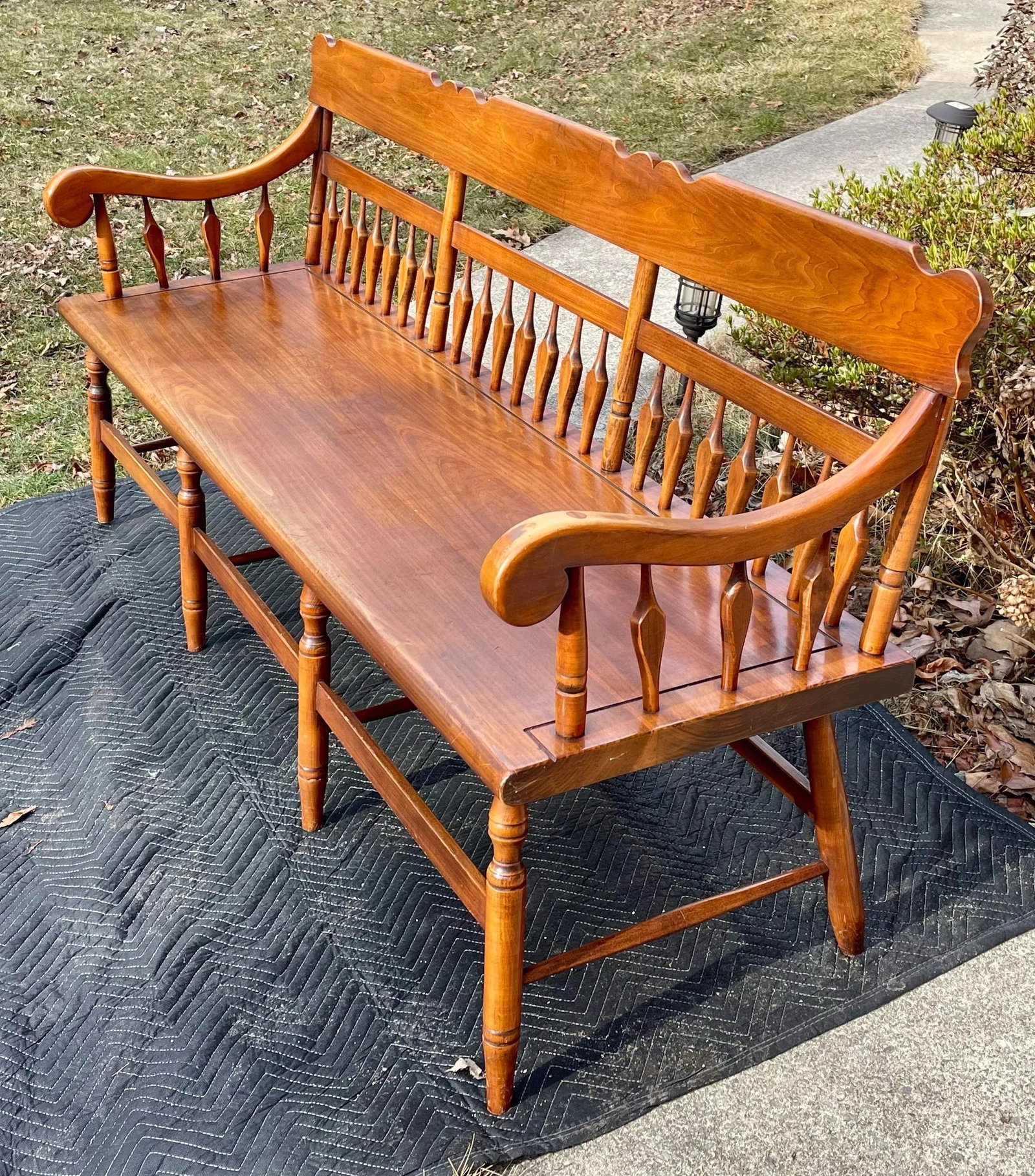 Mid 20th Century Fredrick Duckloe Half-Arrow Back Deacon's Bench - 5