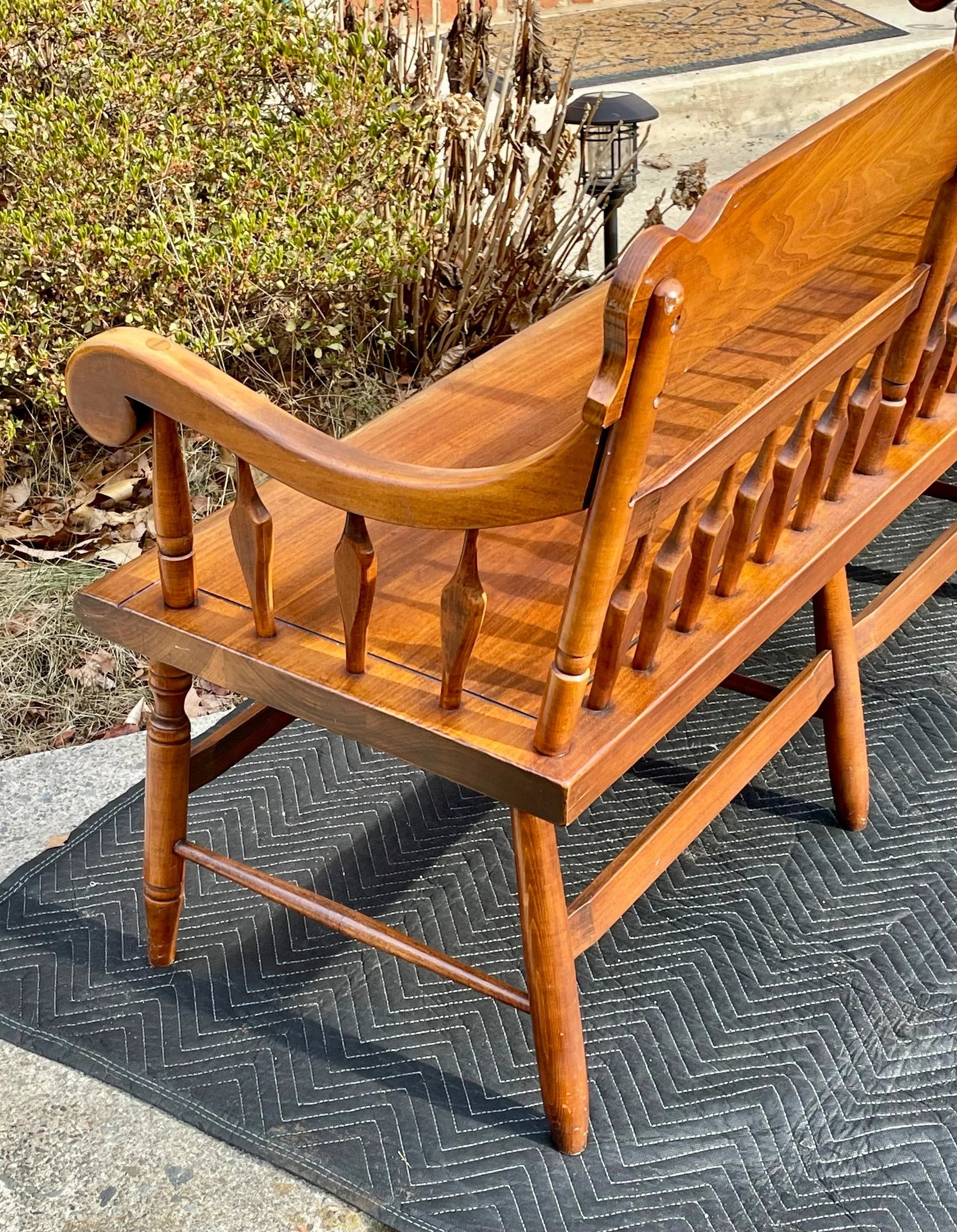 Mid 20th Century Fredrick Duckloe Half-Arrow Back Deacon's Bench - 7