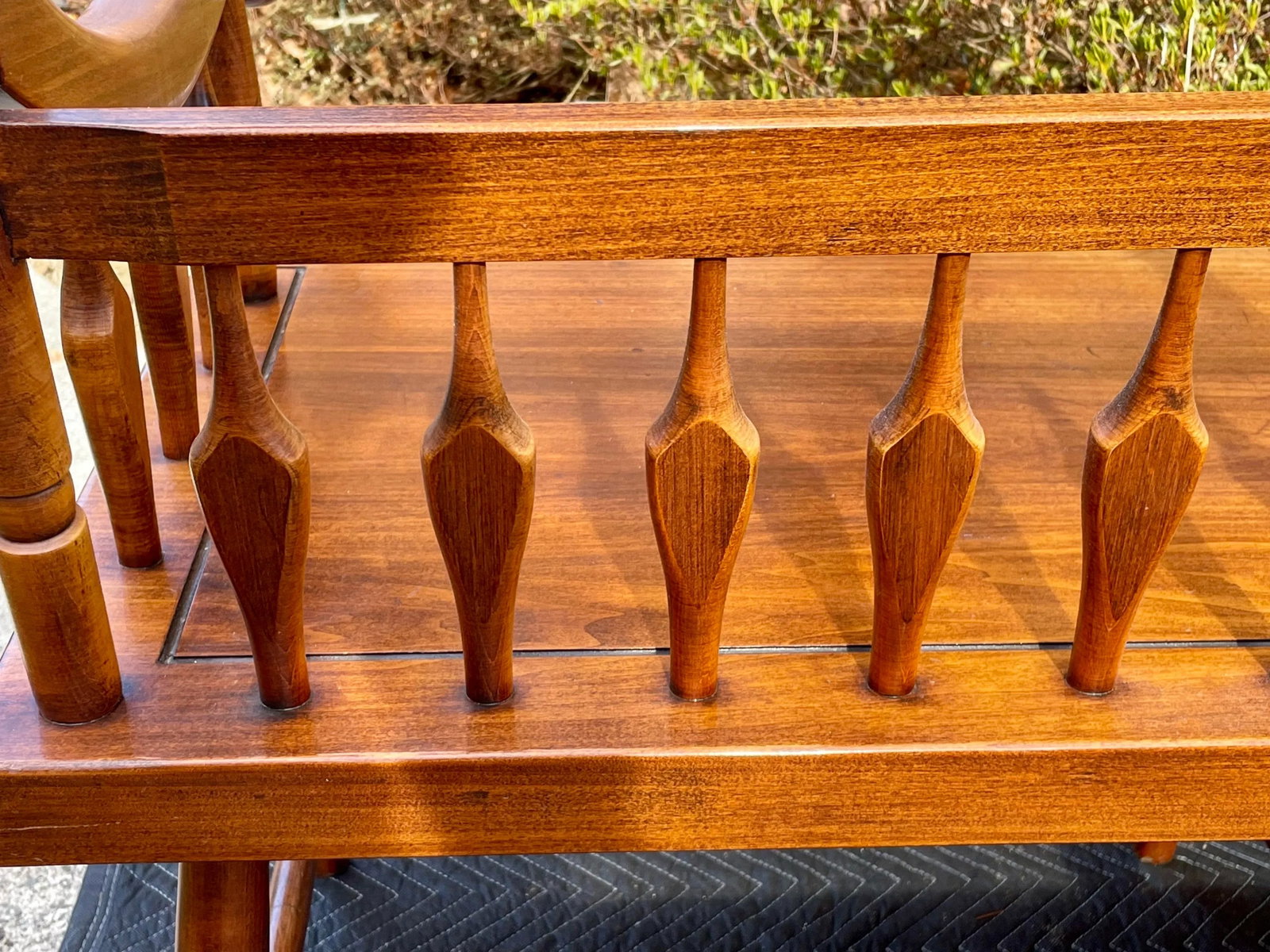 Mid 20th Century Fredrick Duckloe Half-Arrow Back Deacon's Bench - 9