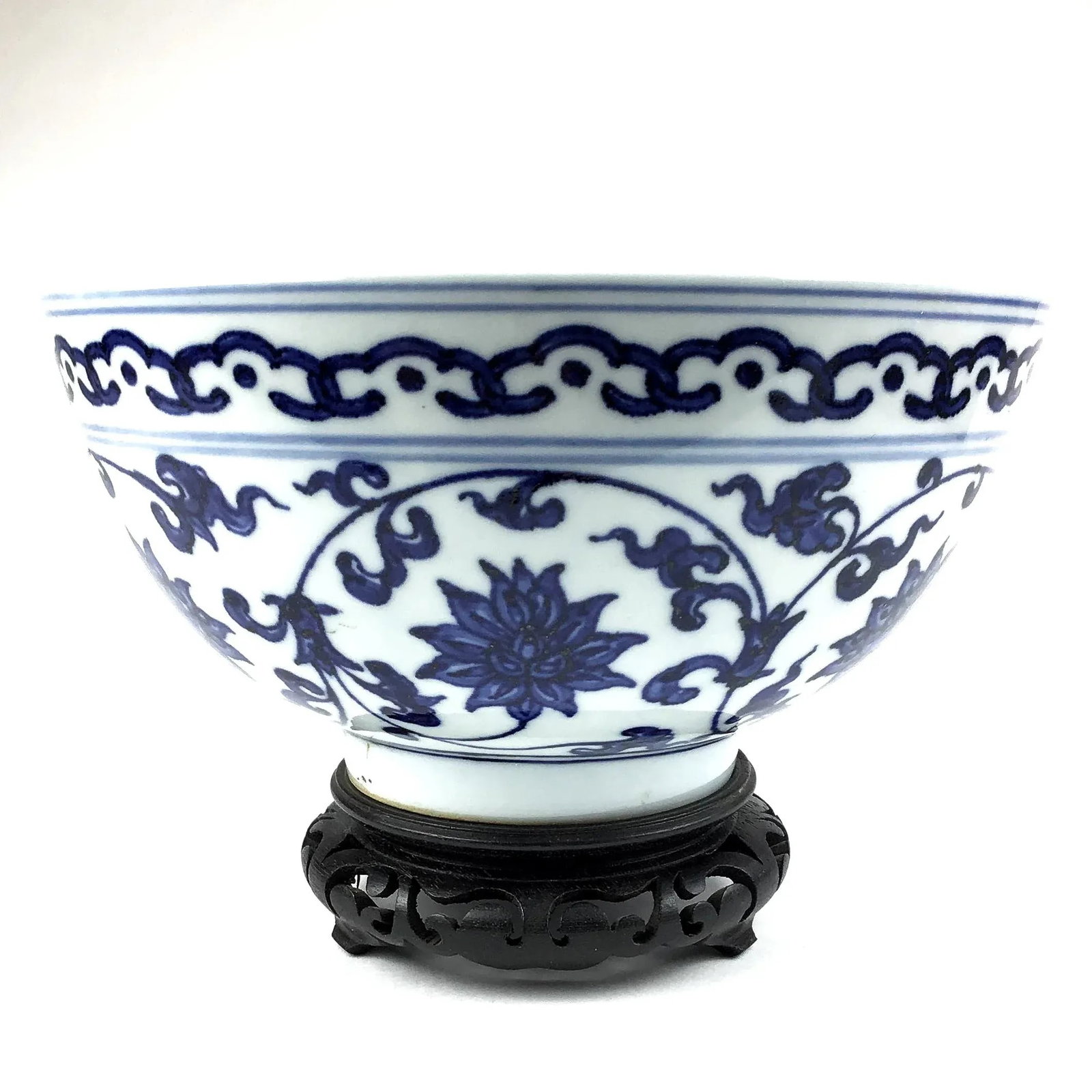 Antique Chinese Blue & White Fruit Bowl - 3