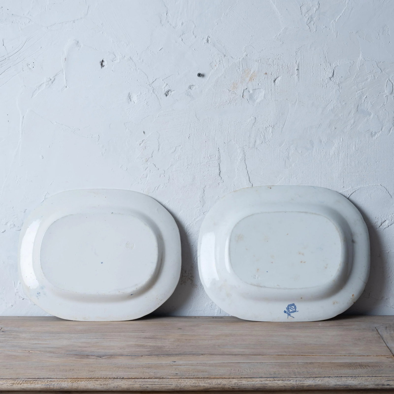 A Pair of English Blue Willow Platters - 7