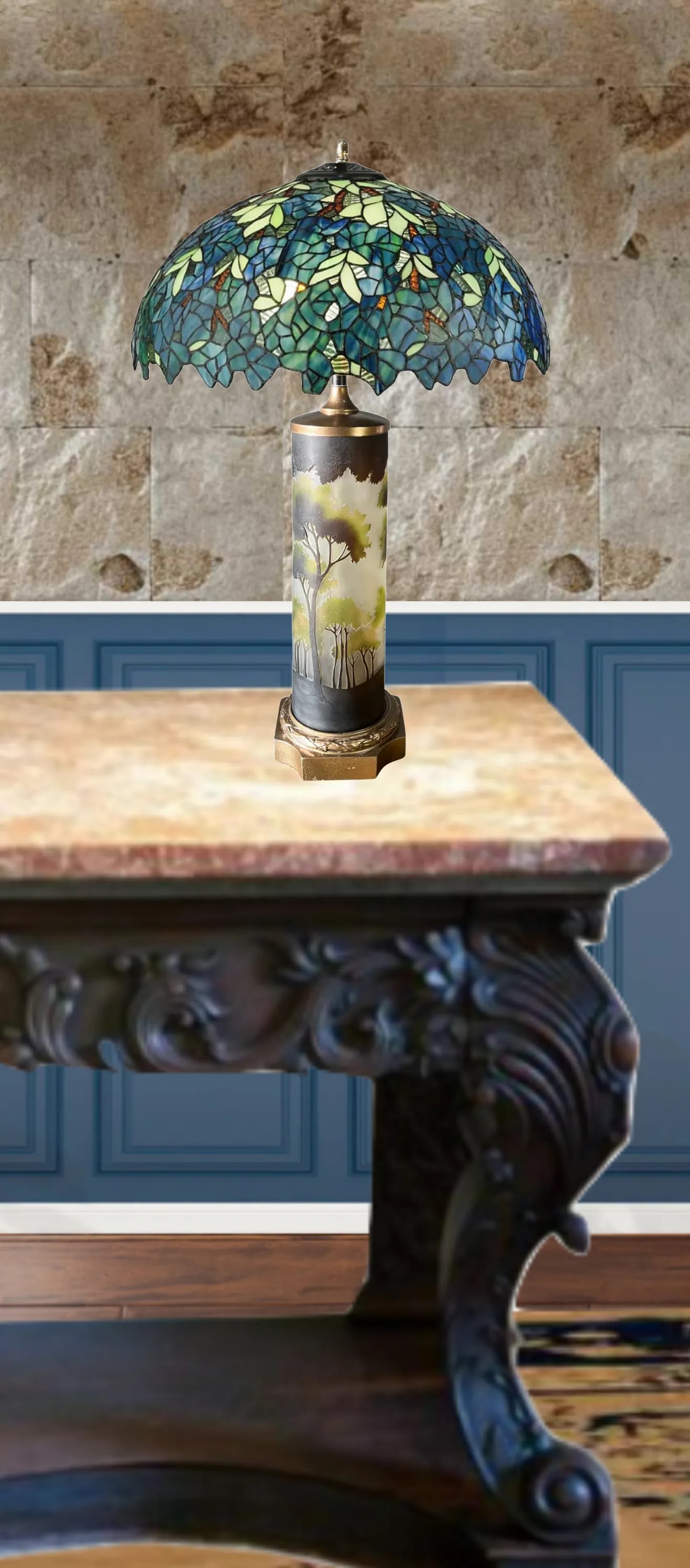 Forest Cameo Scene La Rochere Glass Table Lamp - 3