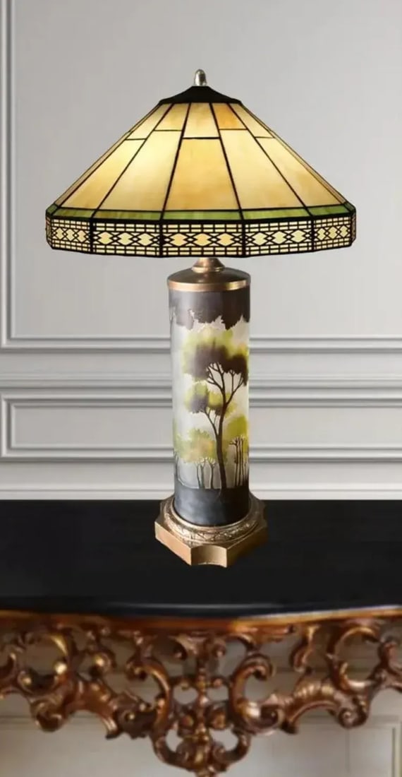 Forest Cameo Scene La Rochere Glass Table Lamp - 7