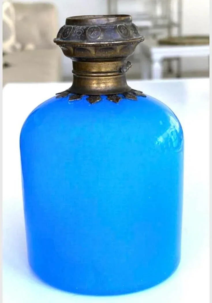 Antique French Blue Opaline Perfume Scent Bottle With Miniature Louvre Painting, Circa 1850, Perfume - 9