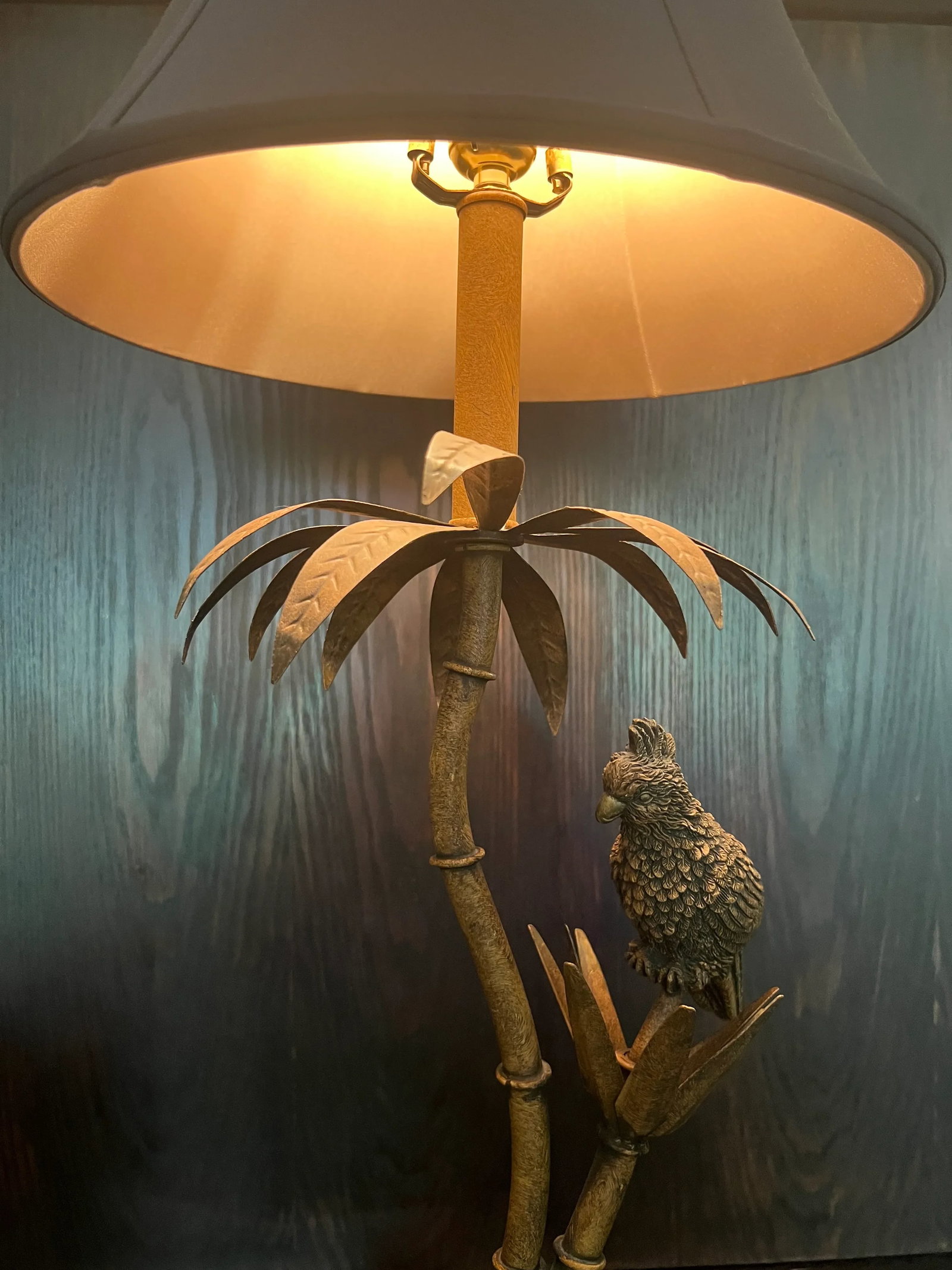 Mid 20th Century Berman Table Lamp With Parrot and Palm Leaves - 7