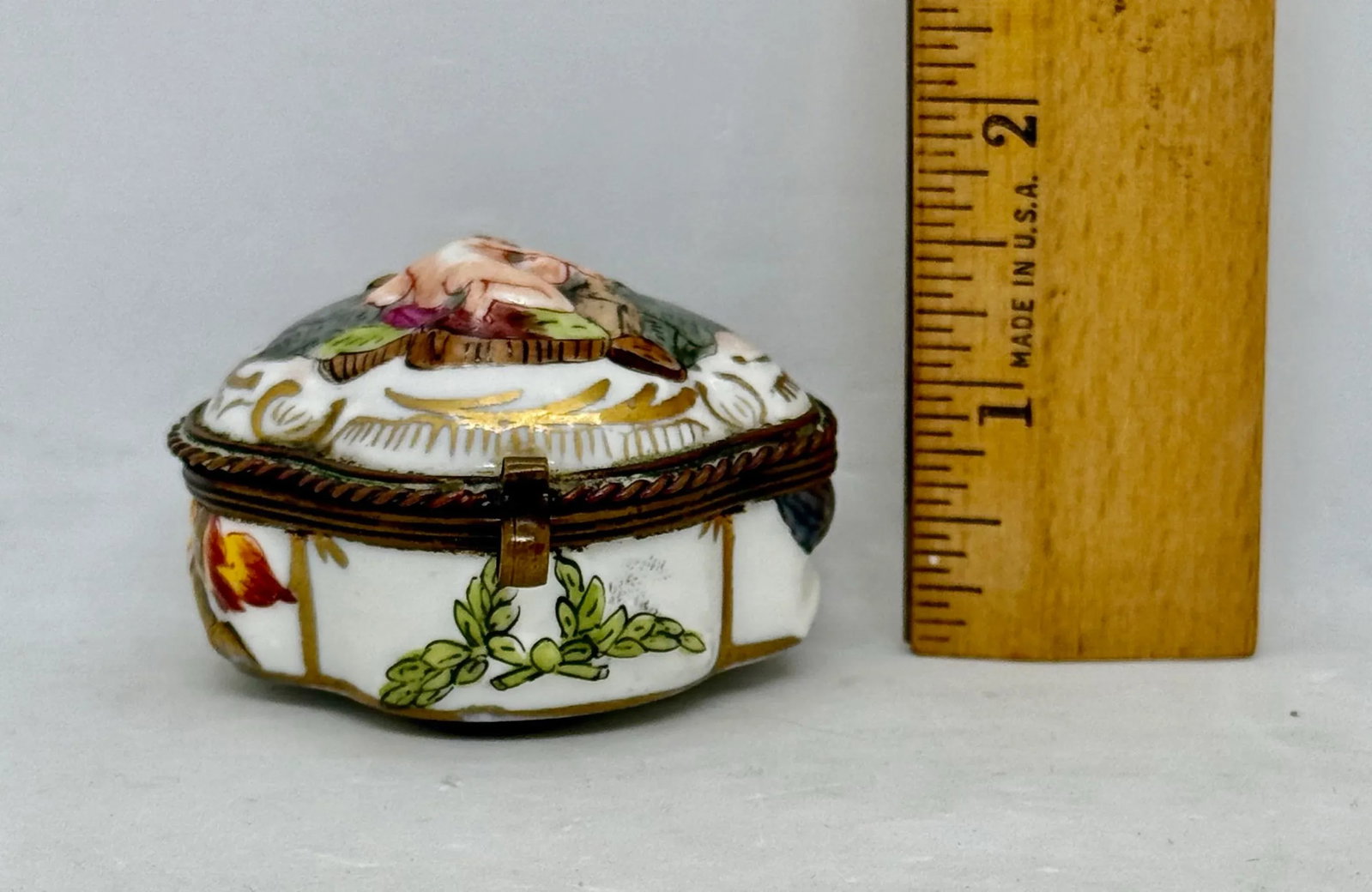 Late 19th Century Capodimonte Porcelain Hand-Painted Pentagon Shape Trinket Box - 10