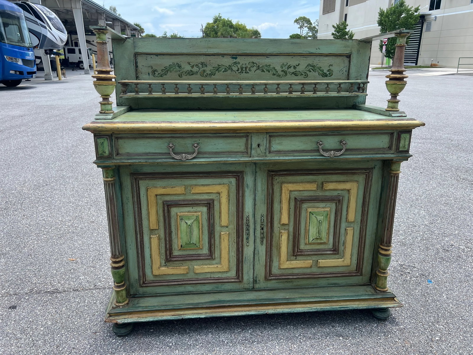 18th Century French Renaissance-Style Buffet a Deux Corps in Walnut - 9