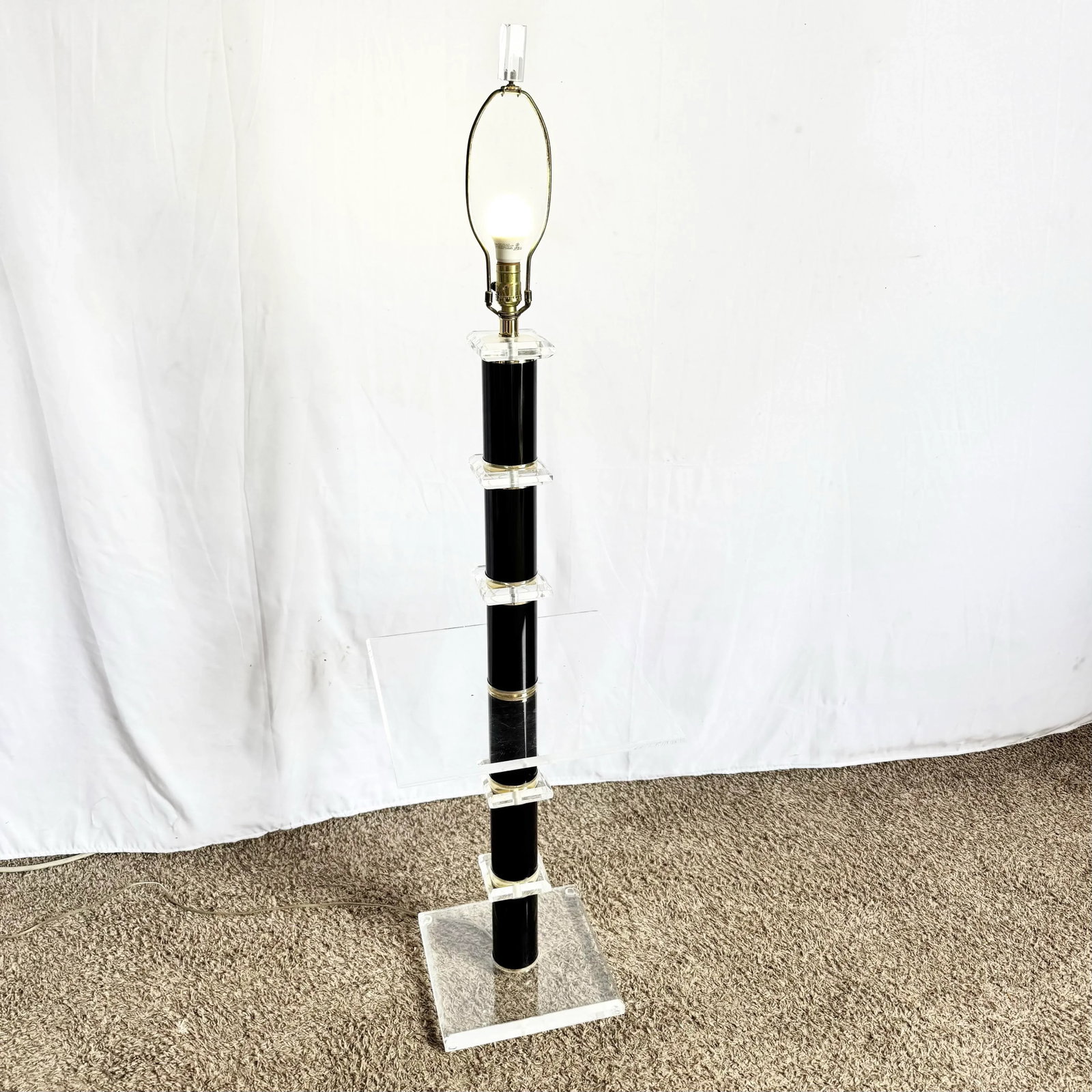 Mid Century Modern Black and Lucite Floor Lamp/Side Table - 3