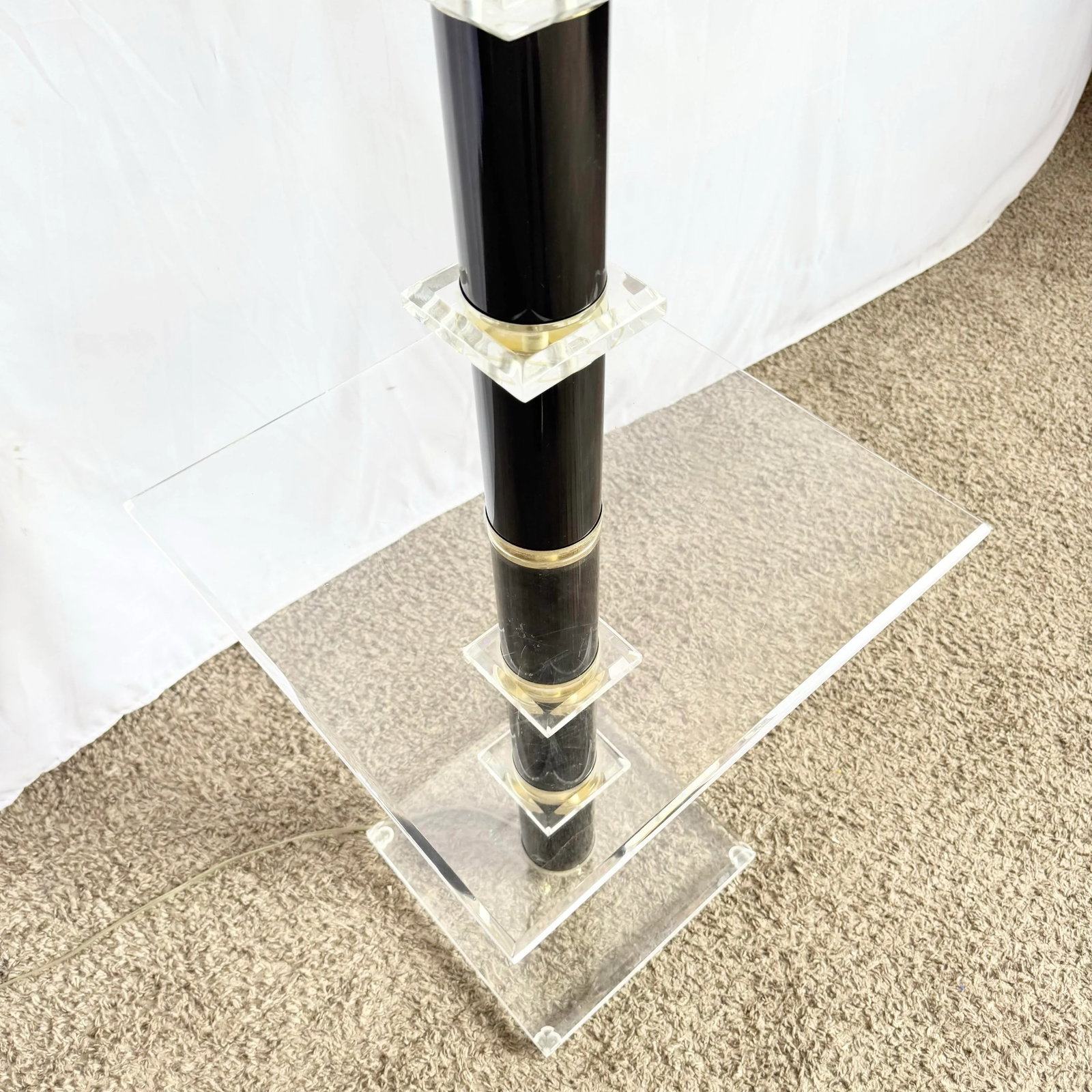 Mid Century Modern Black and Lucite Floor Lamp/Side Table - 6