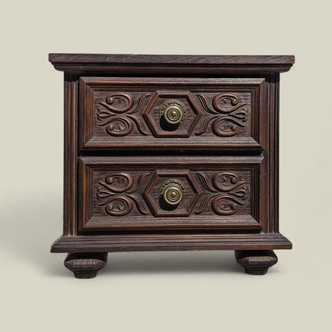 Vintage Spanish Gothic Revival Nightstand Ornate Carved Wood End Table, 1970s - 10