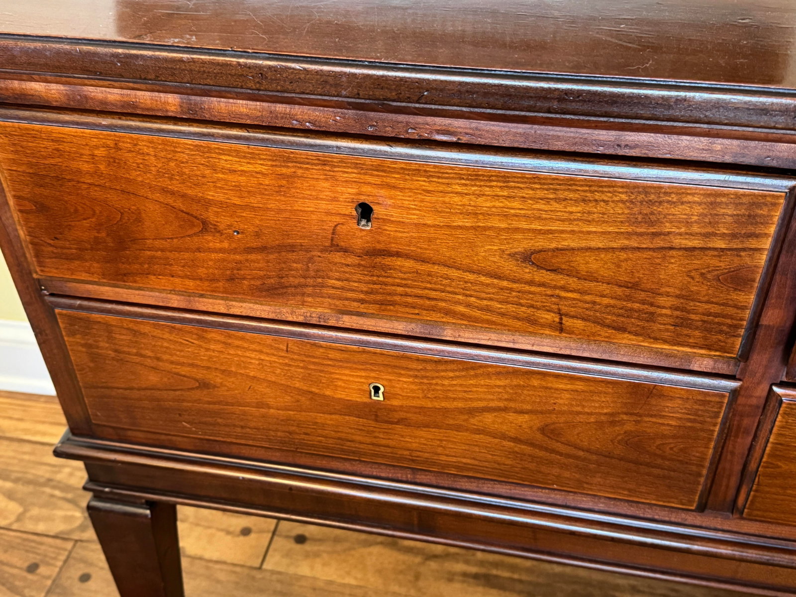 Antique English Mahogany Sideboard / Server, C. 1905 - 6 Drawers, 61'' W - 12