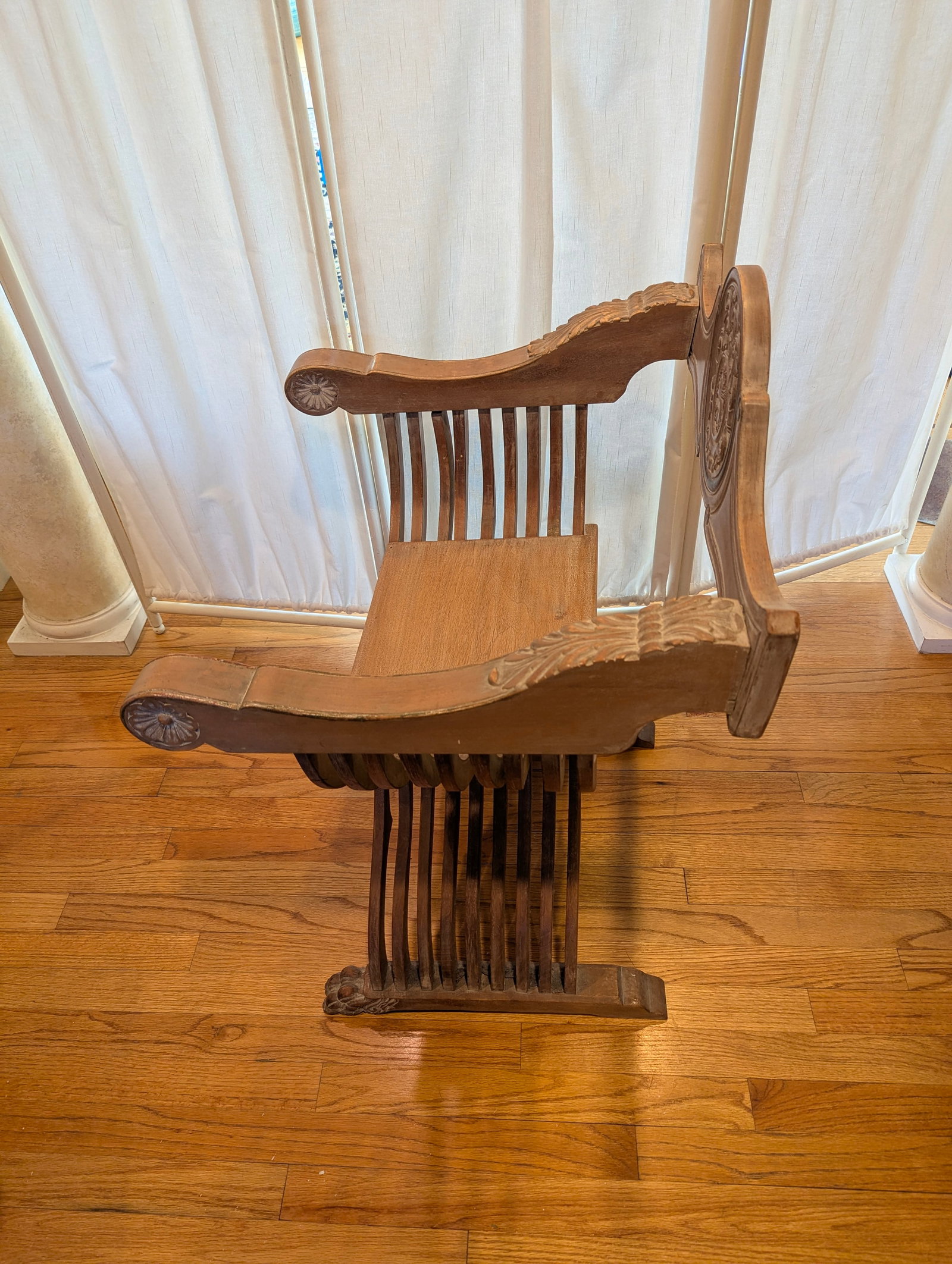 Mid 20th Century Carved Wood Savonarola Chair With Asian Crest on Backrest - 12
