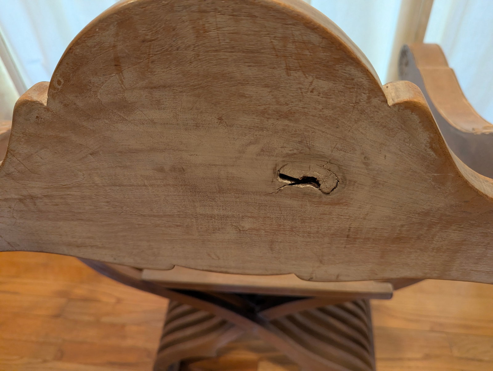 Mid 20th Century Carved Wood Savonarola Chair With Asian Crest on Backrest - 7