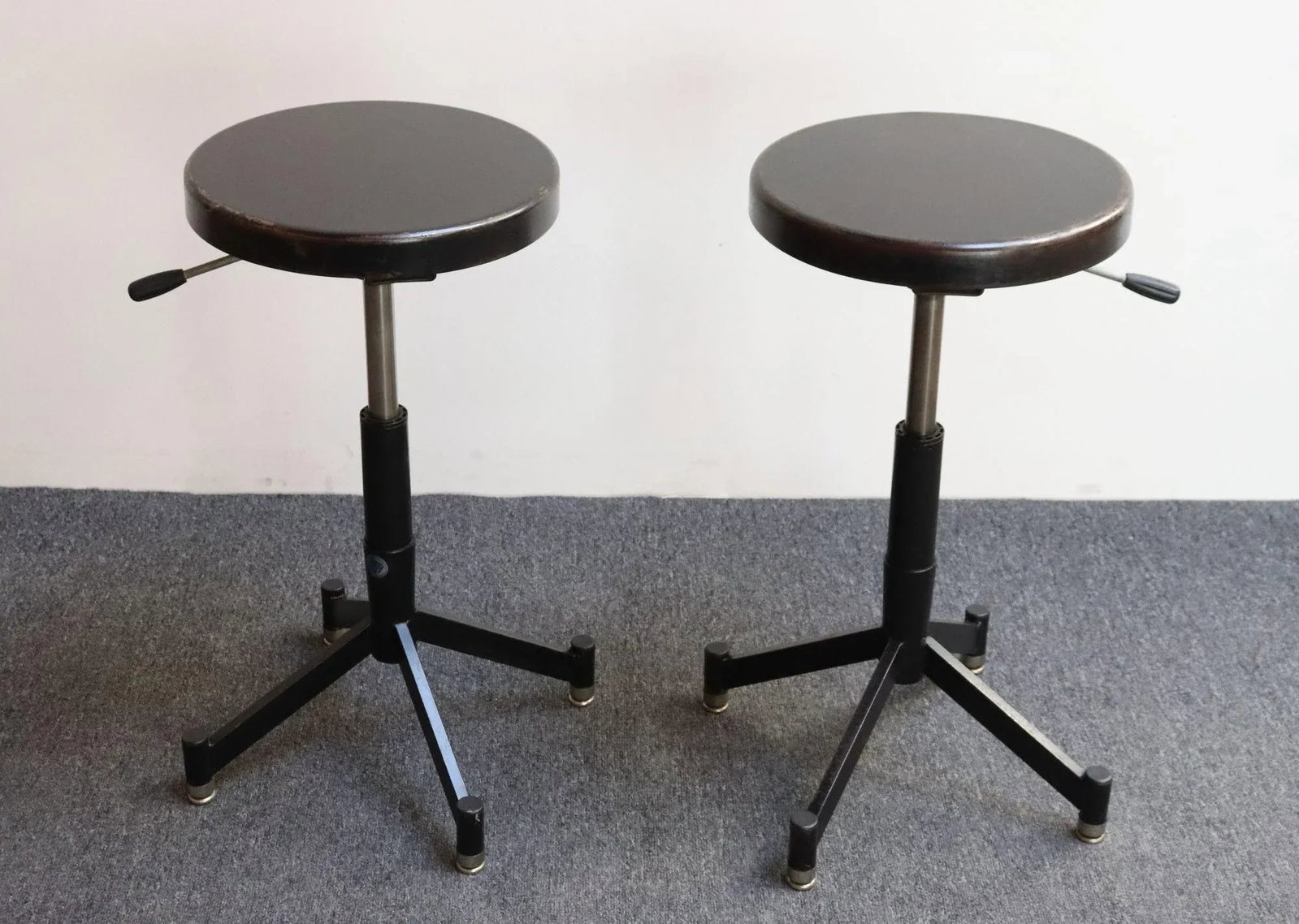 Pair of Vintage Adjustable Pose or Task Stools With Swivel Seats by Photogenic - 18