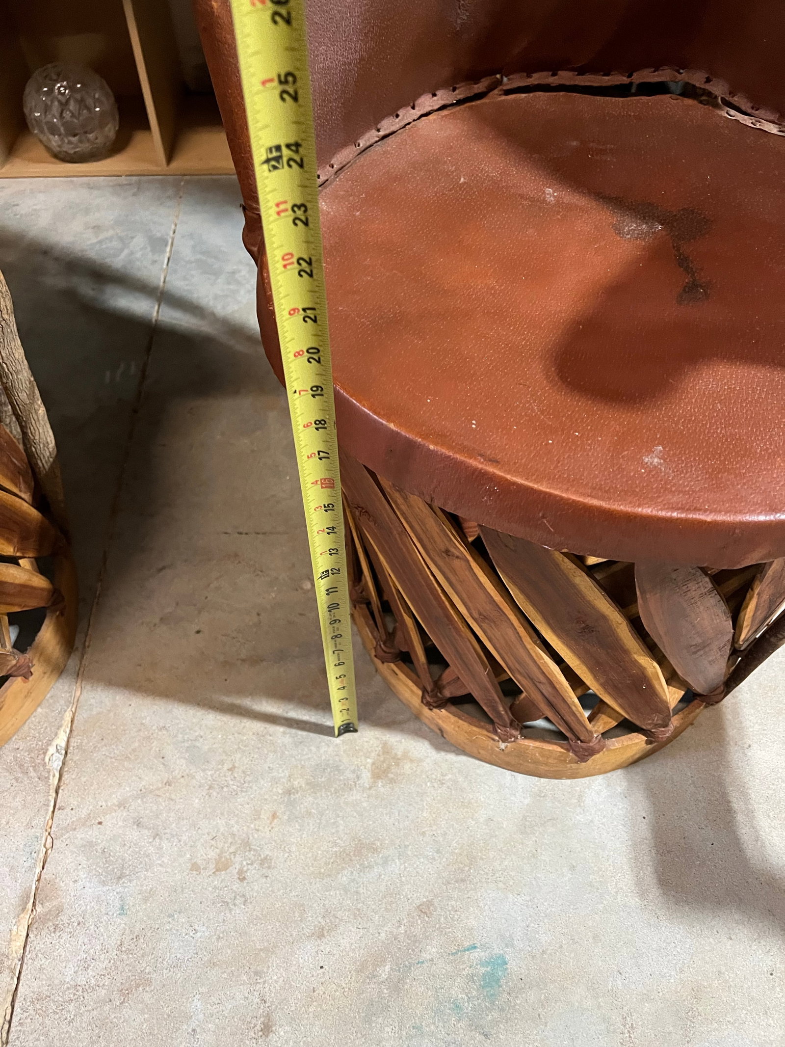 Vintage Pair of Wooden and Leather Equipale Chairs - 8