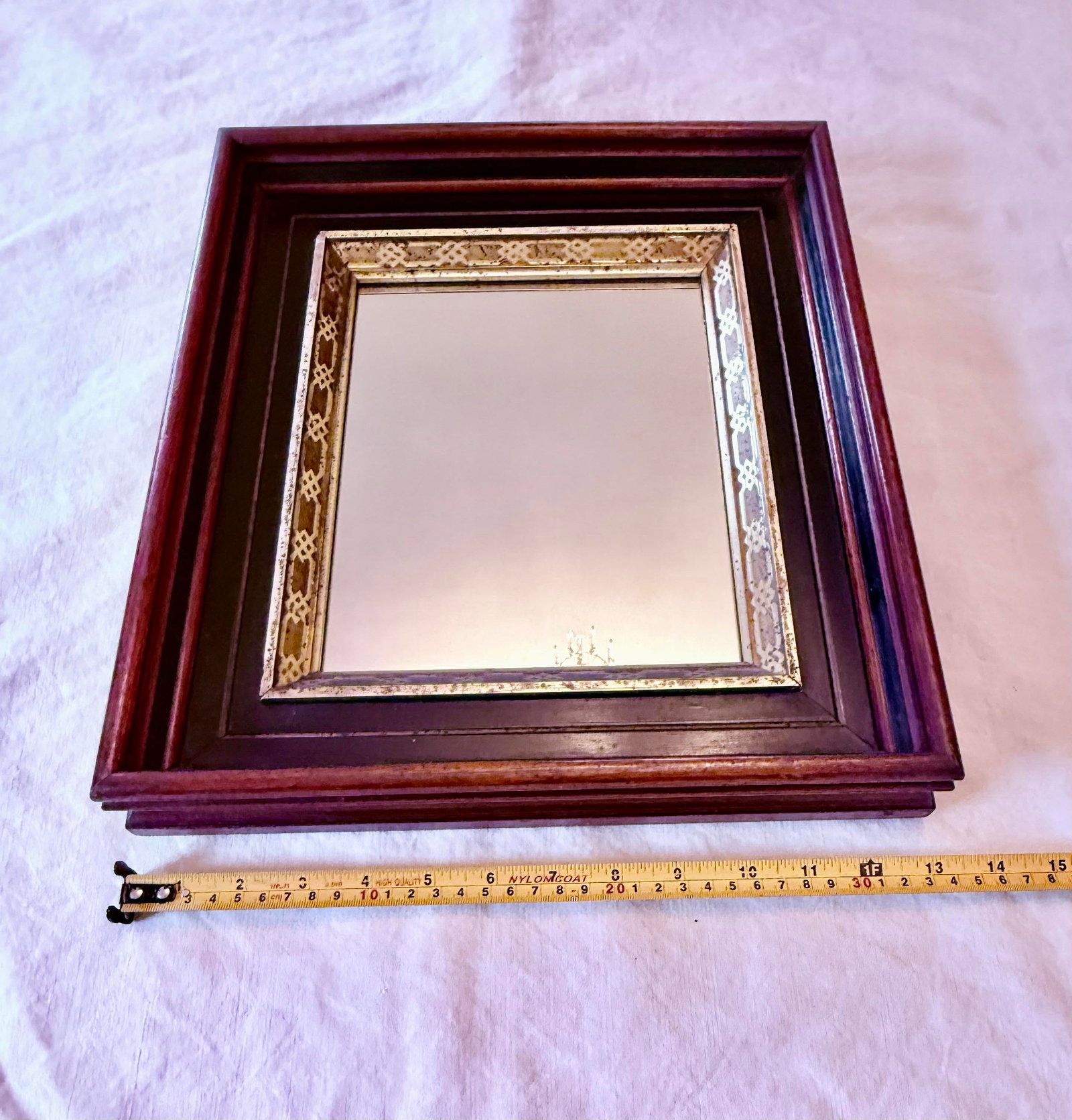 Early 20th-Century American Walnut Mirror With Gold-Gilt Frame - 6