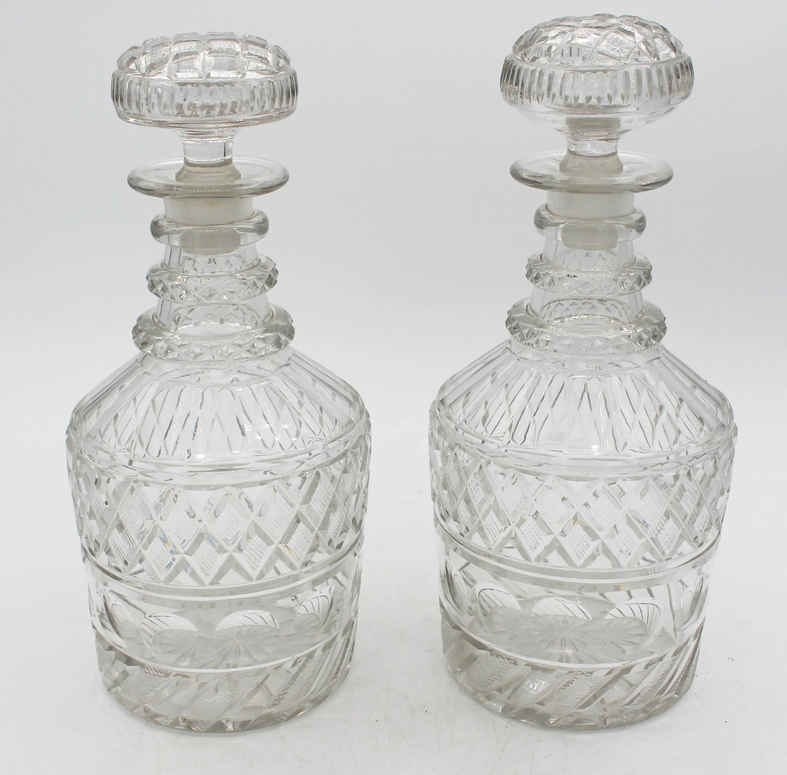 C. 1820 Pair of Georgian Anglo-Irish Cut Glass Decanters - 7