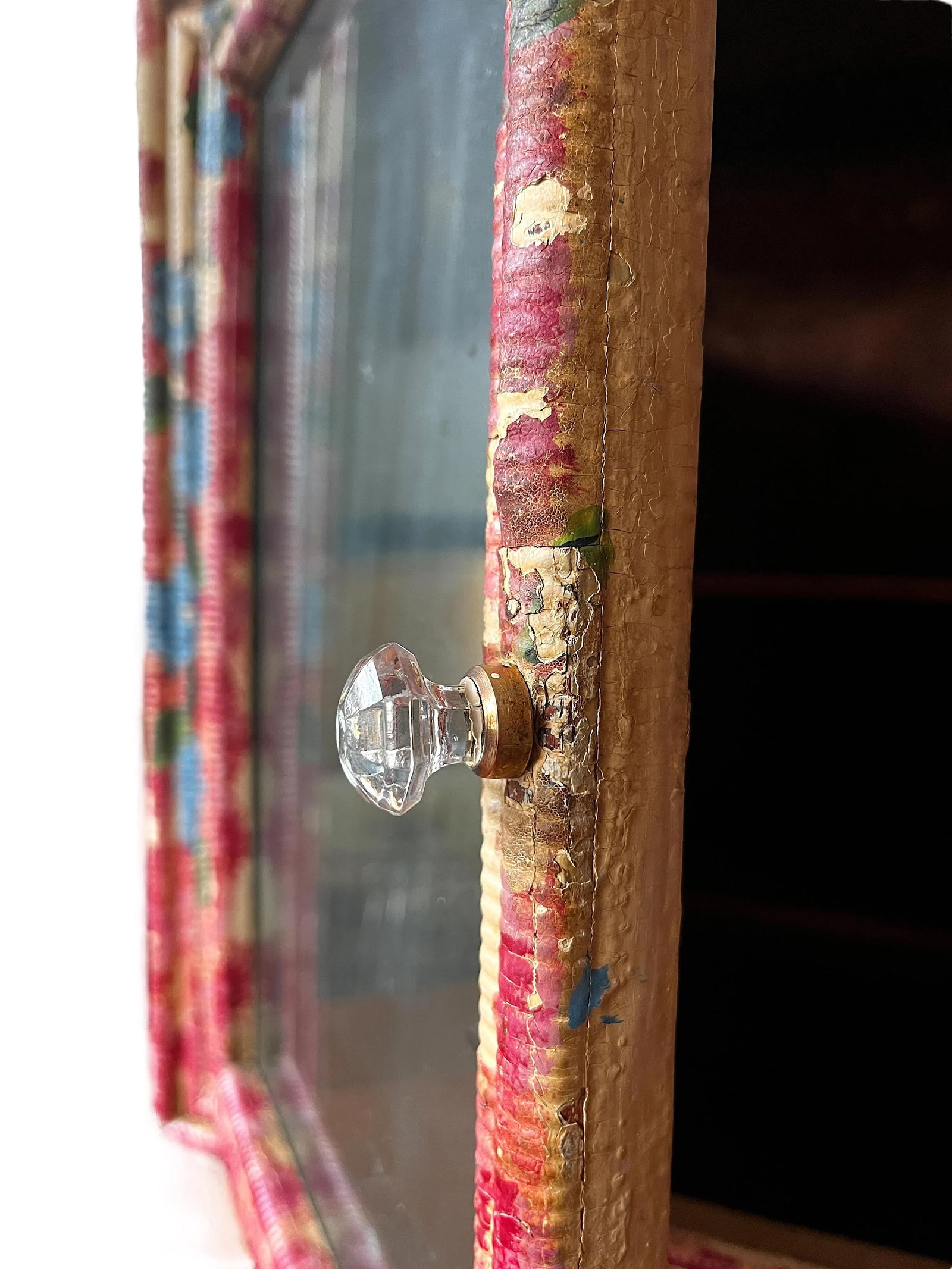 Antique Late 19th Century Hand-Painted Blue Hydrangea Wicker Cabinet With Mirror & Cut Glass Knob - 7