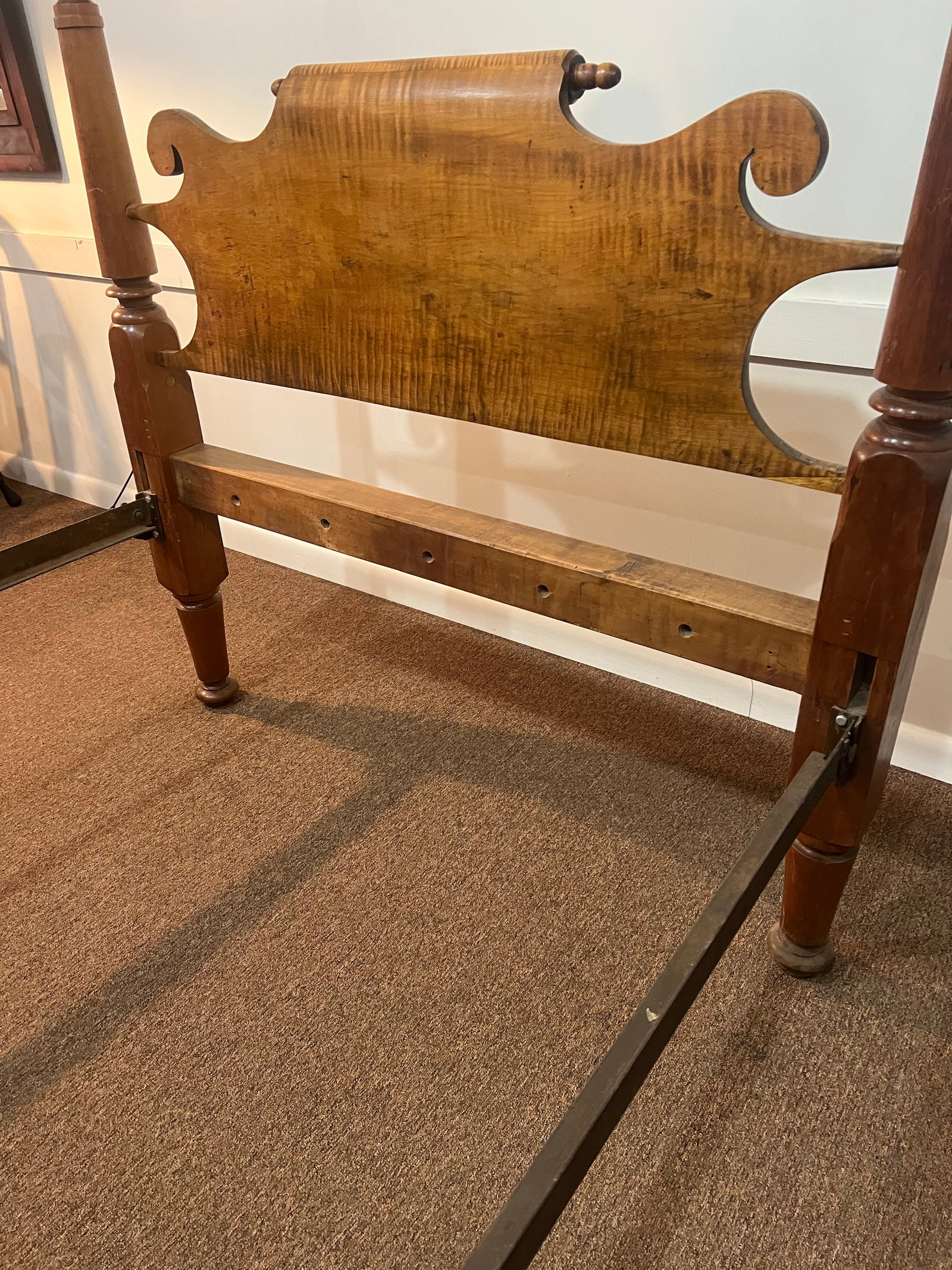 Tiger Maple Colonial Virginia Acorn Full Bed Frame 1800's - 4
