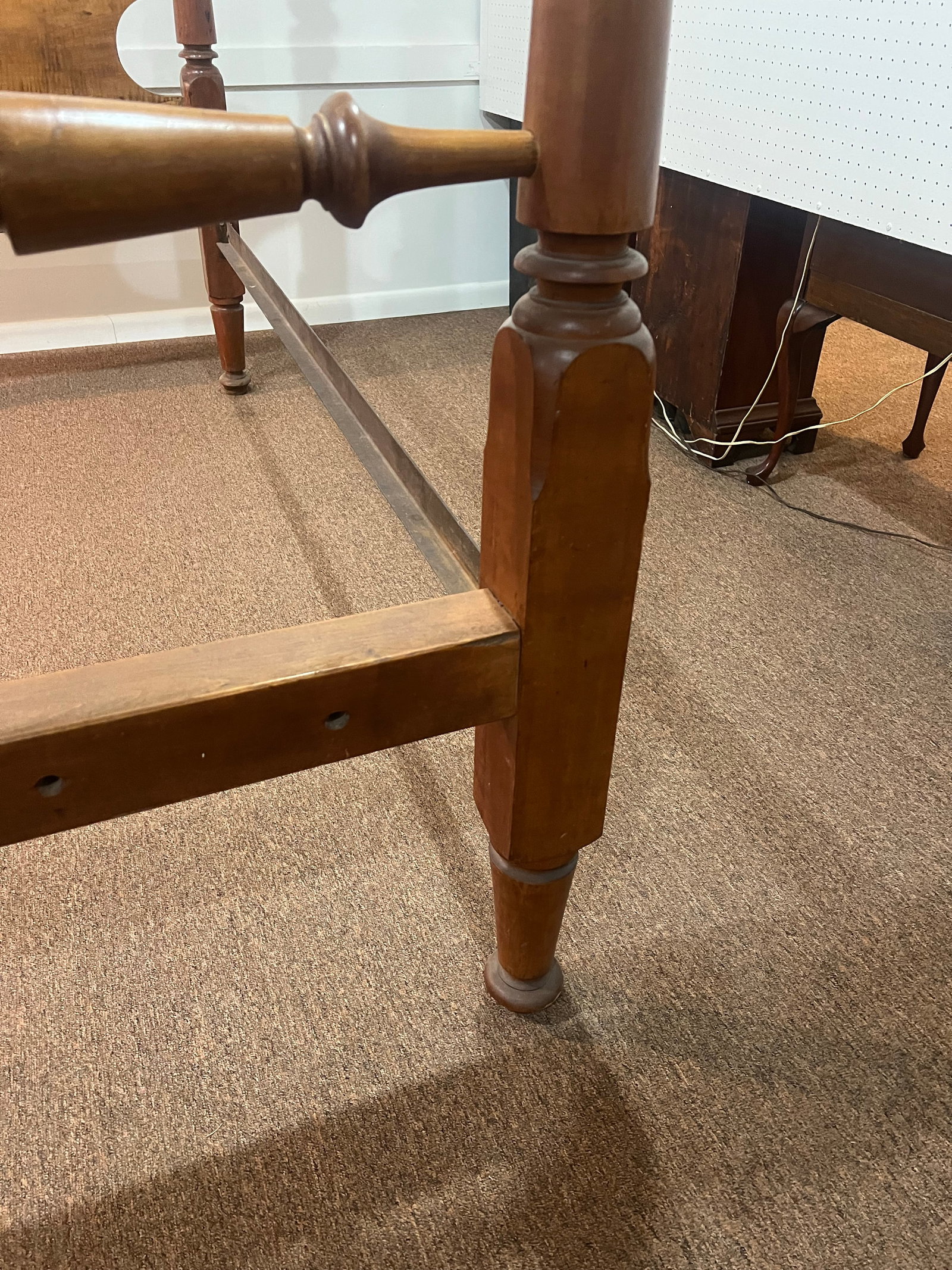 Tiger Maple Colonial Virginia Acorn Full Bed Frame 1800's - 6