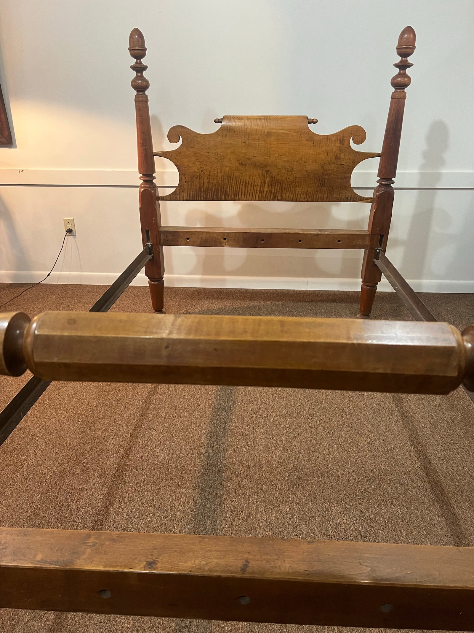Tiger Maple Colonial Virginia Acorn Full Bed Frame 1800's - 7
