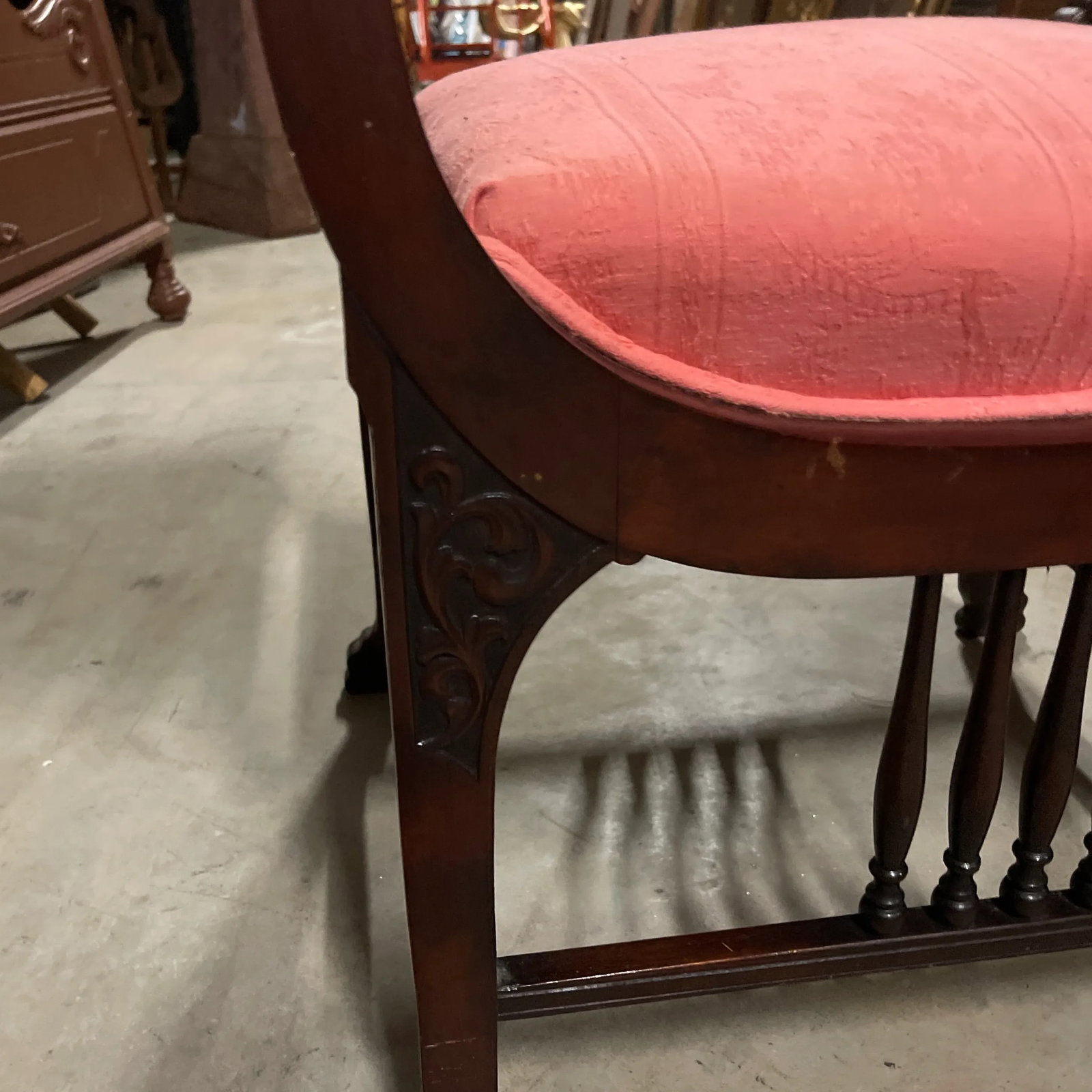 Late 19th Century Vintage Victorian Gossip Chair - 7