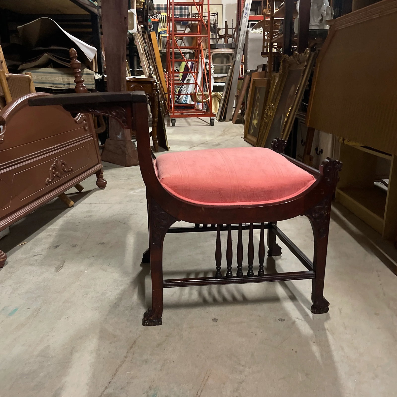 Late 19th Century Vintage Victorian Gossip Chair - 8