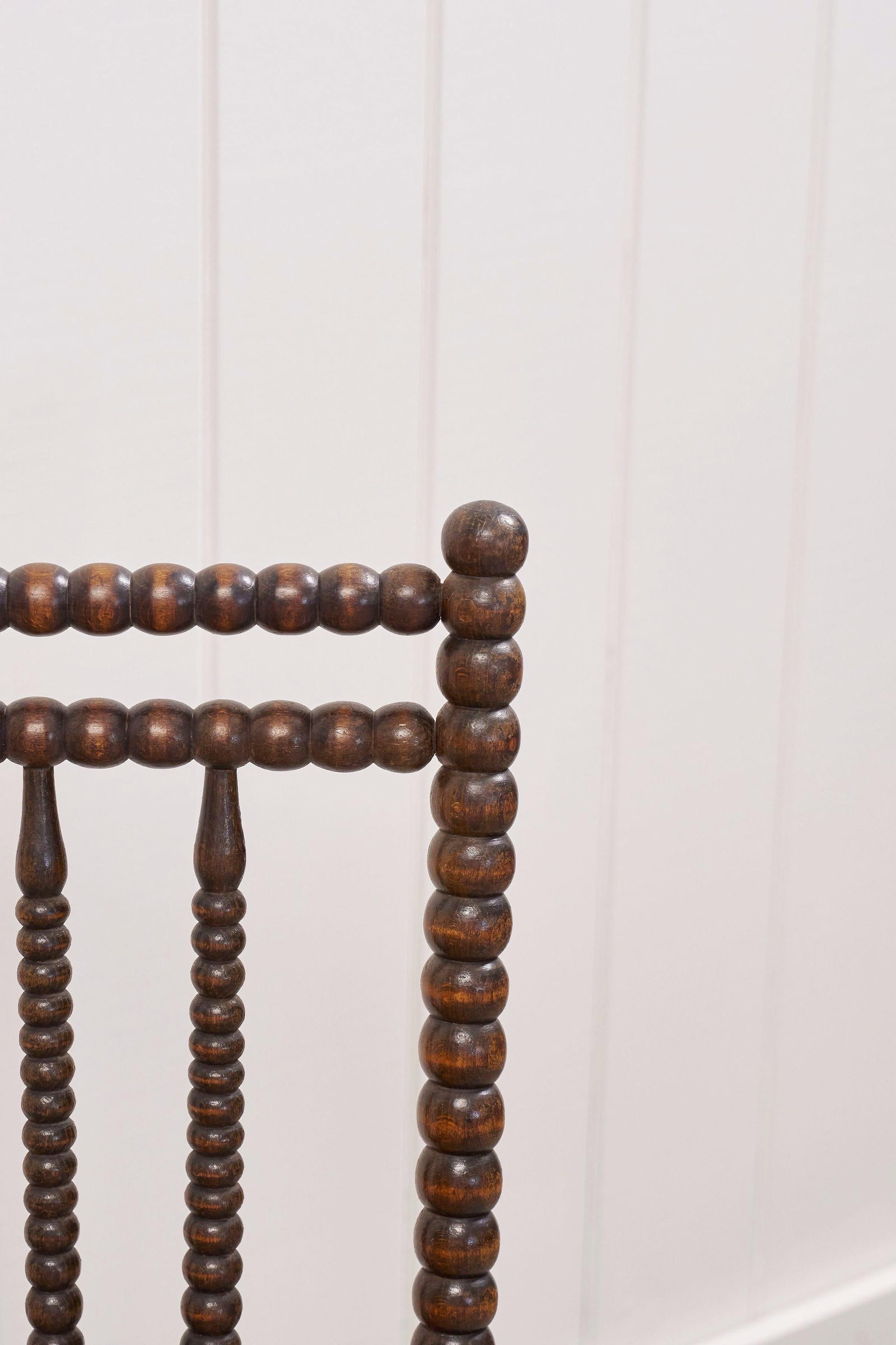 Late 19th Century Pair of Victorian Bobbin Turned Children Chairs - 6