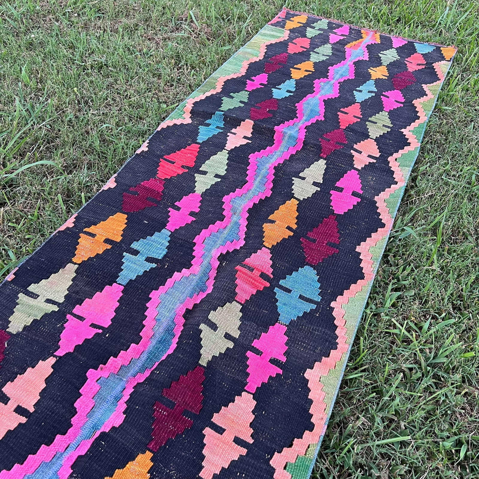 1940s Vintage Diamond Pattern Bright Colors Flatweave Kilim Rug - 3