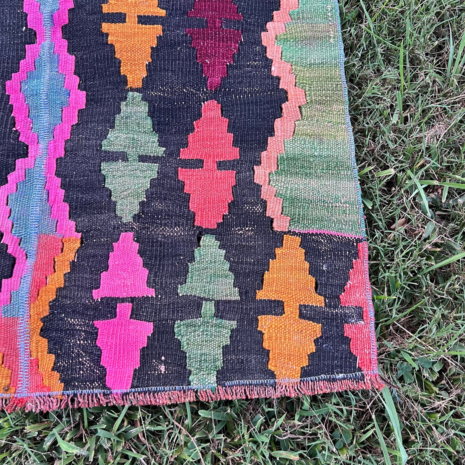 1940s Vintage Diamond Pattern Bright Colors Flatweave Kilim Rug - 4