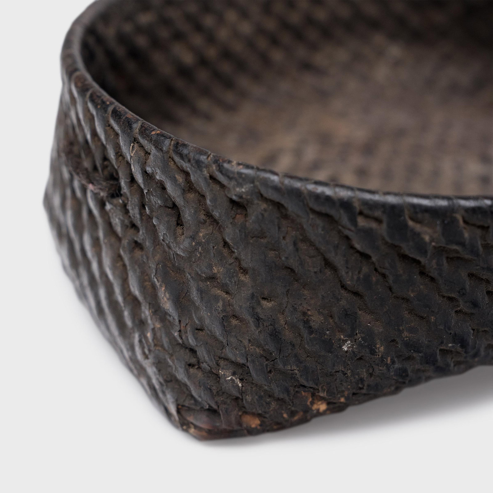 Chinese Black Lacquer Woven Tray, C. 1900 - 4