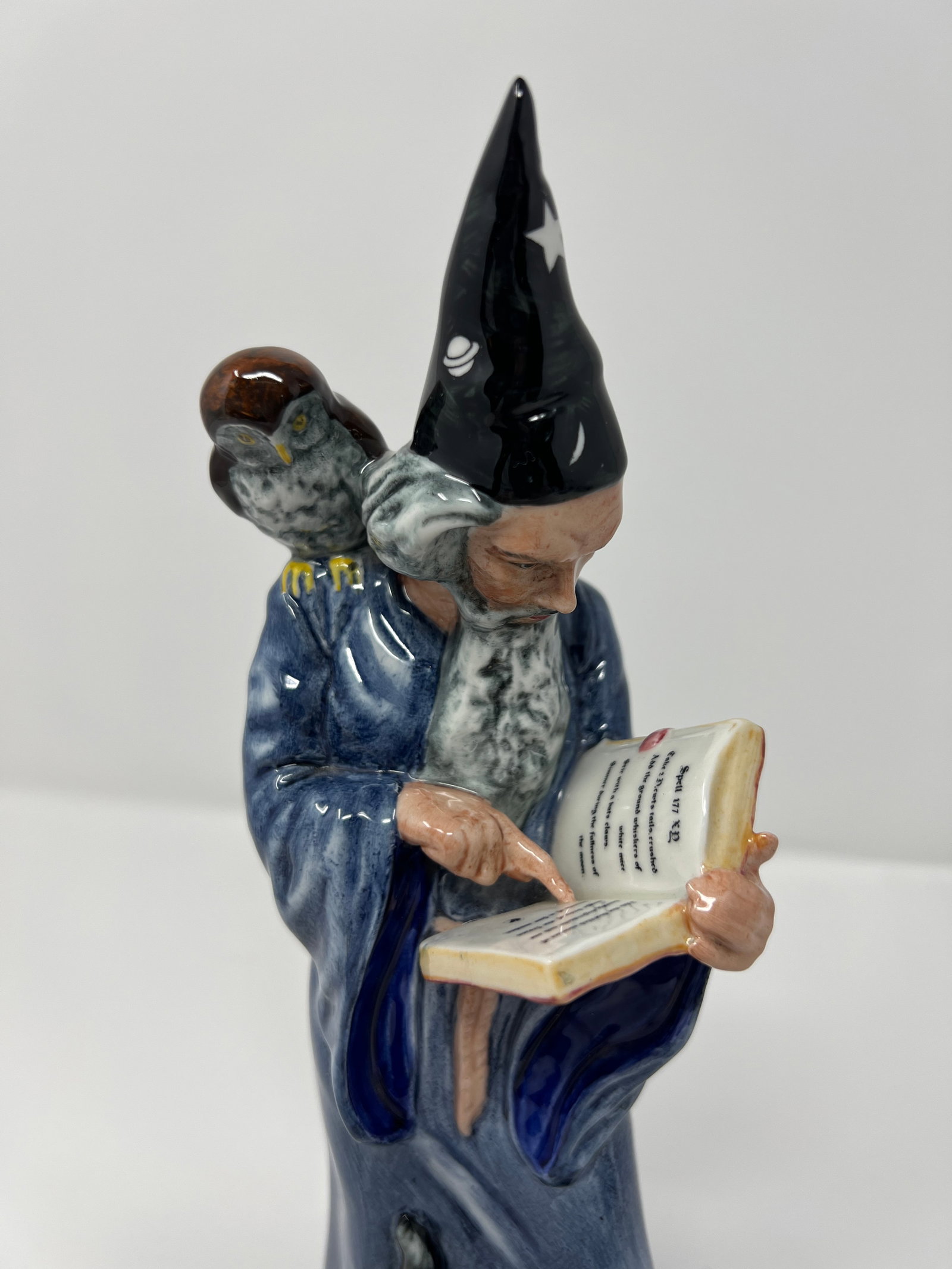 Royal Doulton "The Wizard" Figurine by Michael Cawdell, England, 1980 - 6