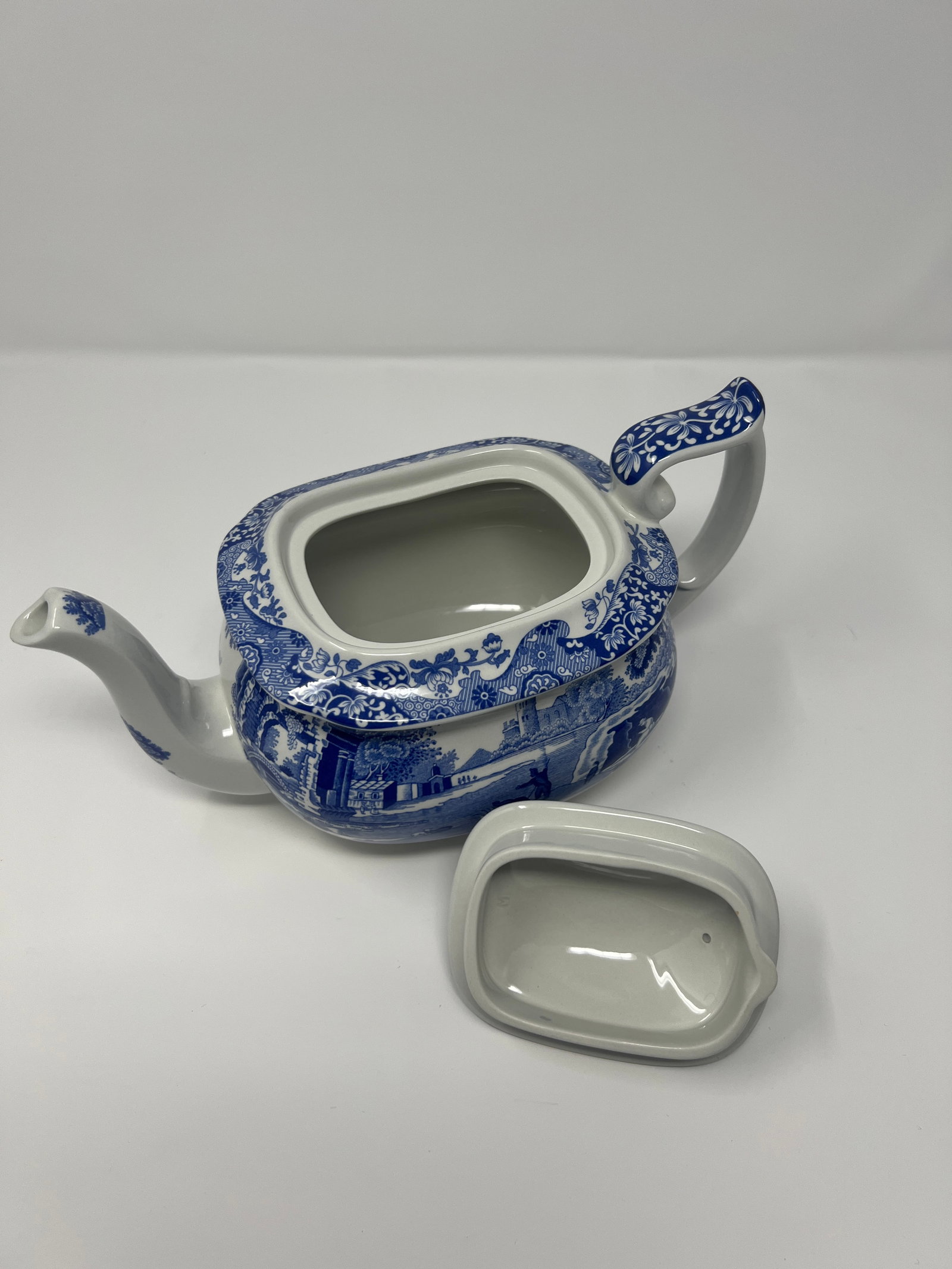 Late 20th Century Spode "Italian" Blue & White Transferware Teapot - 3