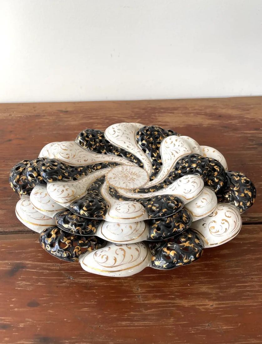 Vintage Mid-Century Italian Ceramic Decorative Bowls With 22 Karat Gold Detail - Set of 3 - 8