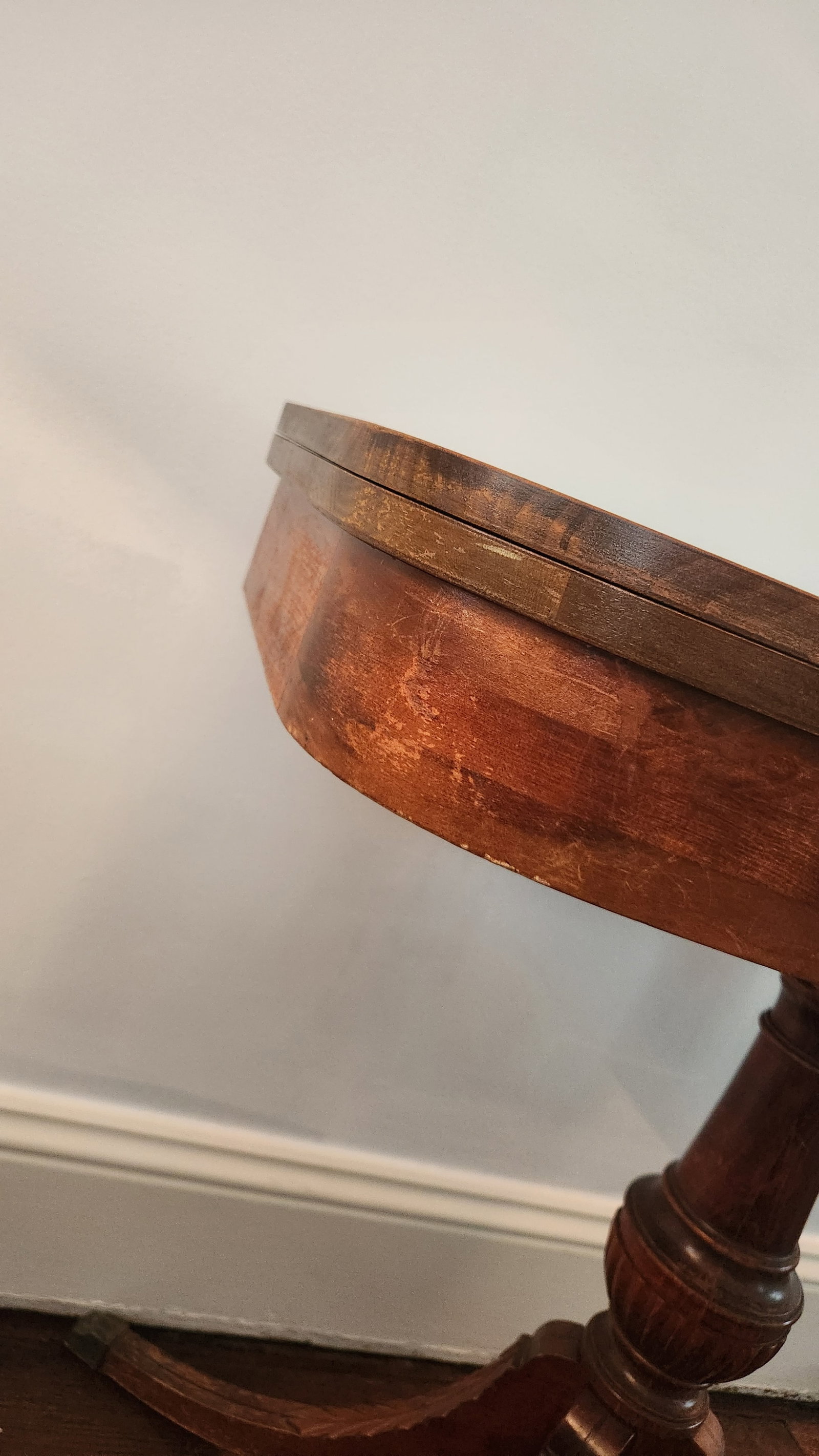 Antique Mahogany Entrance Table Convertible Game Table With Drawer & Carved Pedestal Base - 5