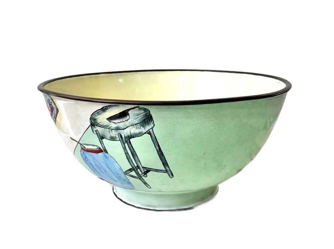 19th Century Chinese Enamel Canton Bowl - 2