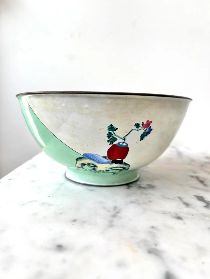 19th Century Chinese Enamel Canton Bowl - 3