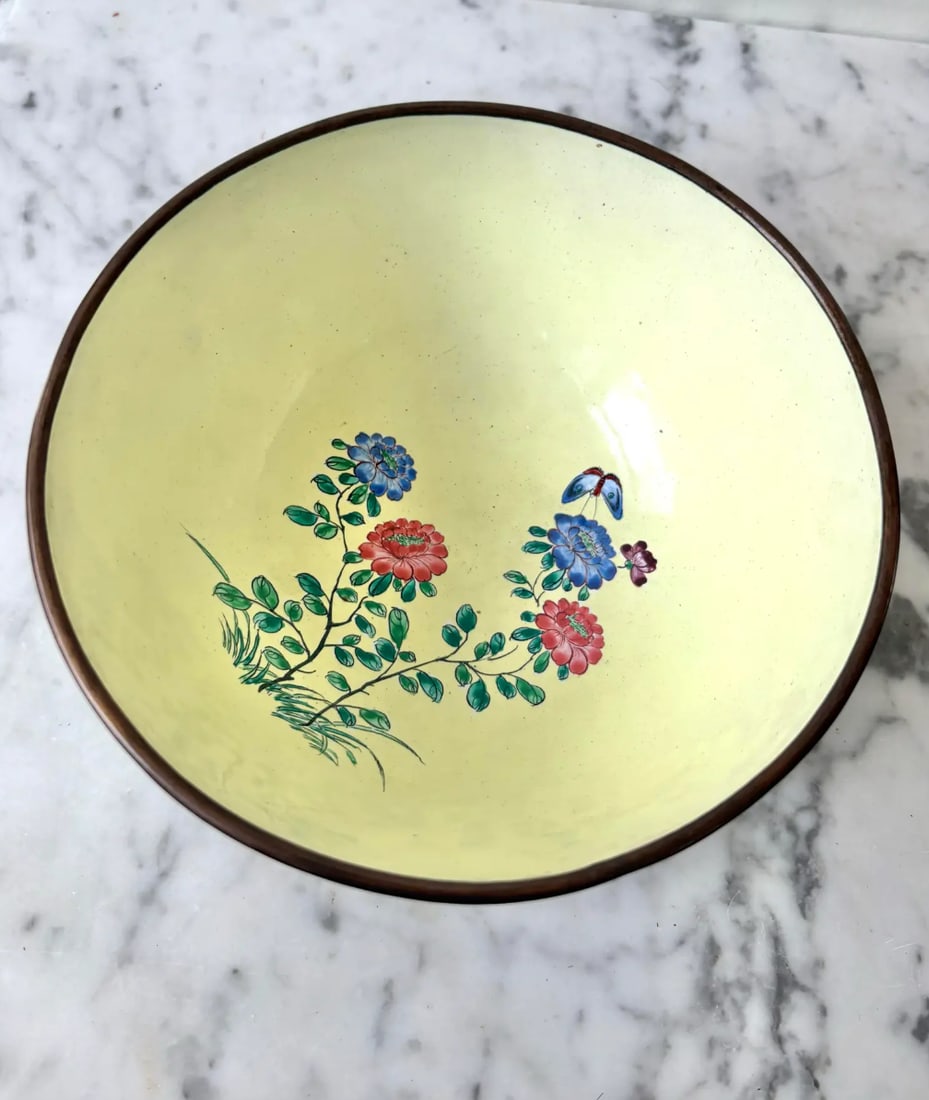 19th Century Chinese Enamel Canton Bowl - 5