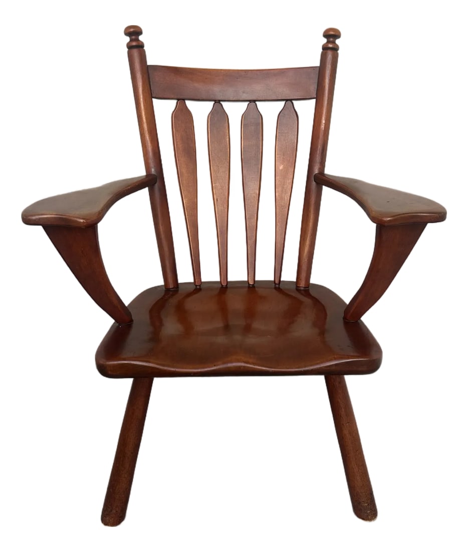 Vintage Cushman Colonial Creations Searsburg Chair: Arts and Crafts style chair from the 1930's. Perfect for the antique lovers , rare quality built furniture from Cushman of Vermont solid Maple construction Condition: Alterations: Original Condition U