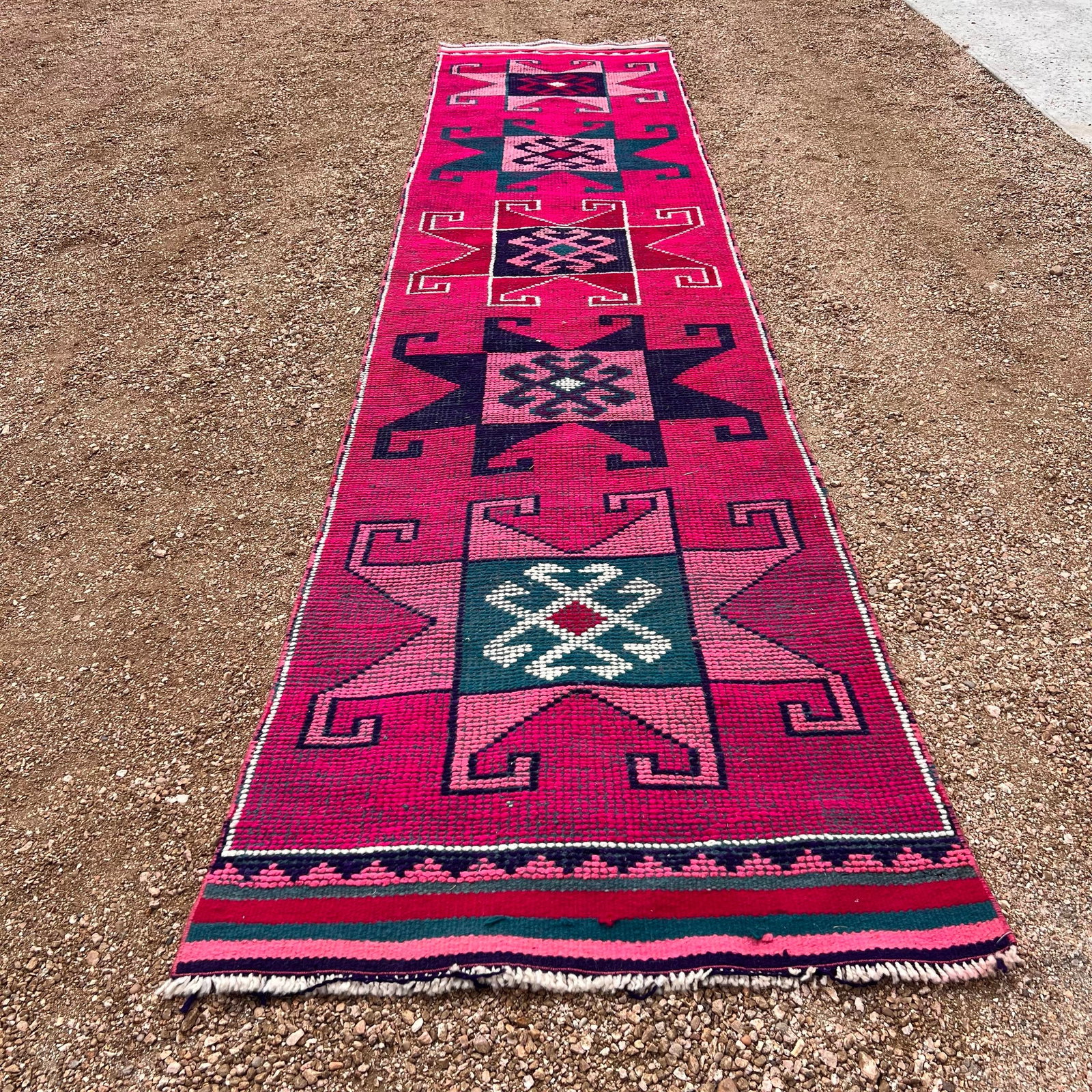 Vintage 1940s Herki Runner Rug, Handwoven, Hot Pink Geometric Pattern Wool Rug - 2
