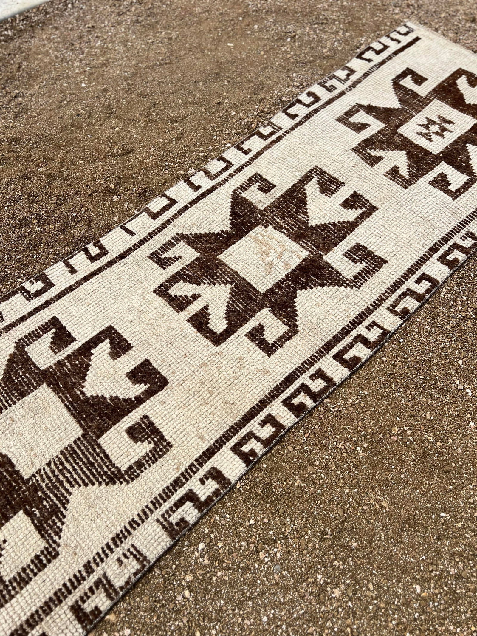 1940s Vintage Kurdish Tribal Wool Runner Rug - 4