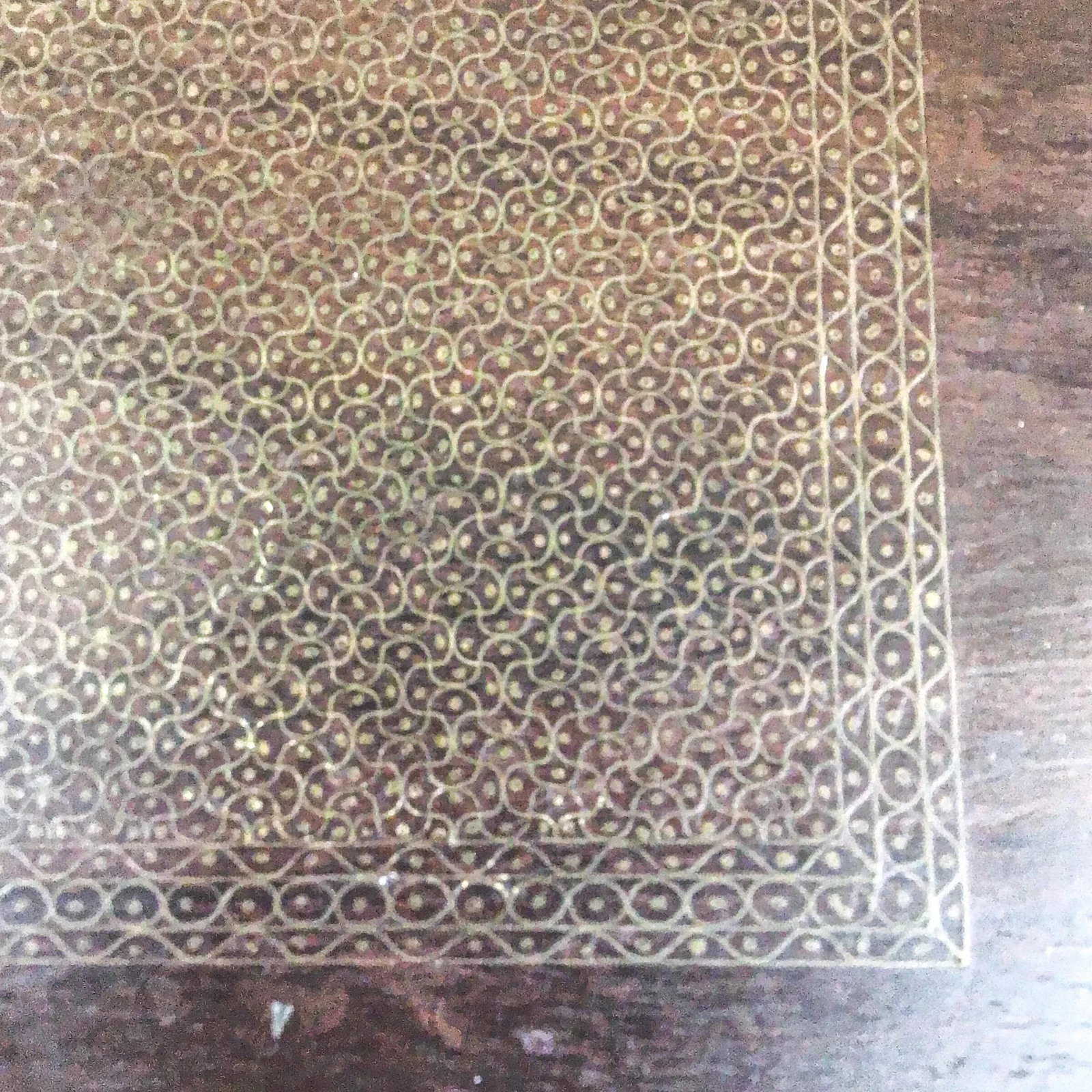 Vintage Large Mahogany Brass Inlaid Treasure Jewelry Box - 11
