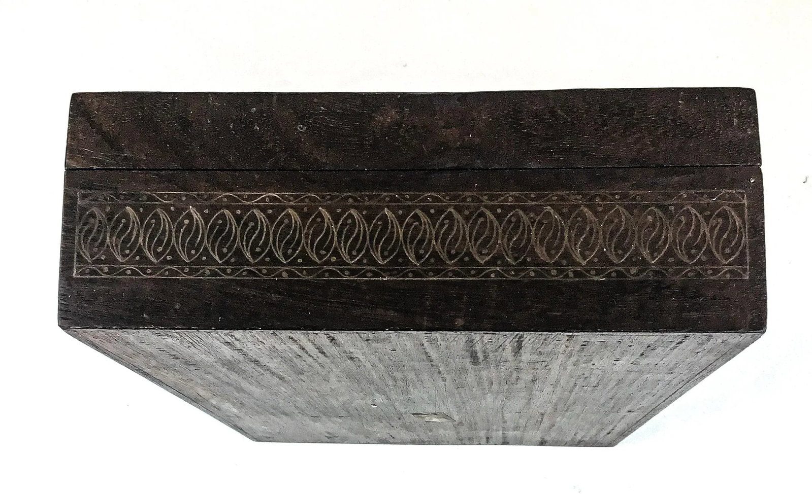 Vintage Large Mahogany Brass Inlaid Treasure Jewelry Box - 12