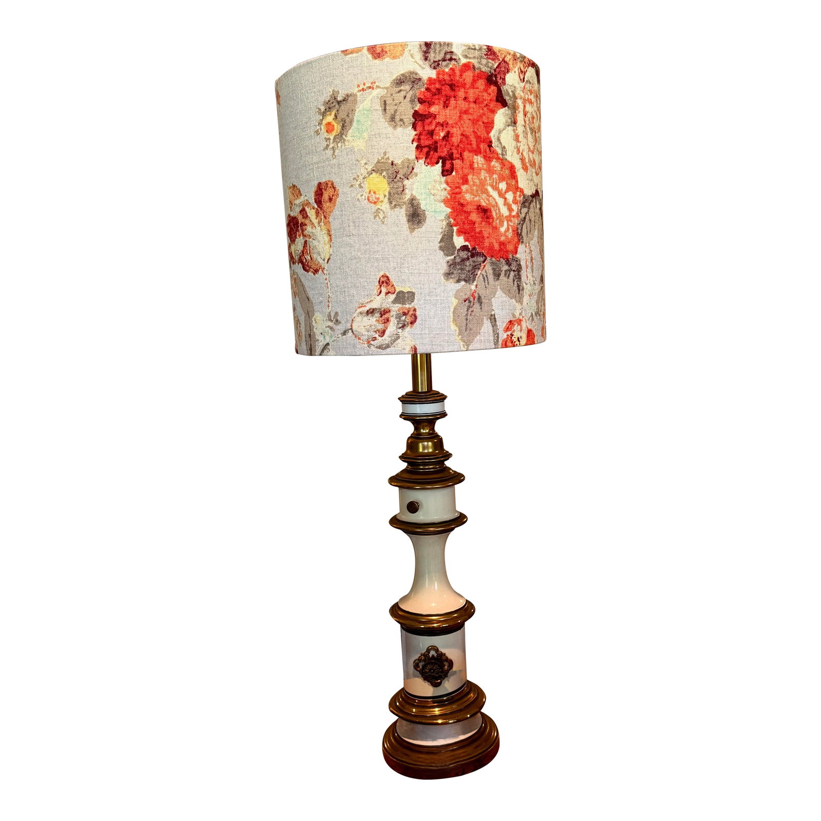 Vintage Stiffel Cream Enamel and Brass Lamp With Floral Lampshade: Stiffel lamp pre-owned brass and creamy white enamel base. Elegant Mid-20th century stacked column design lends beauty and substance to the lighting in a room. Uniquely paired with a beautiful custom