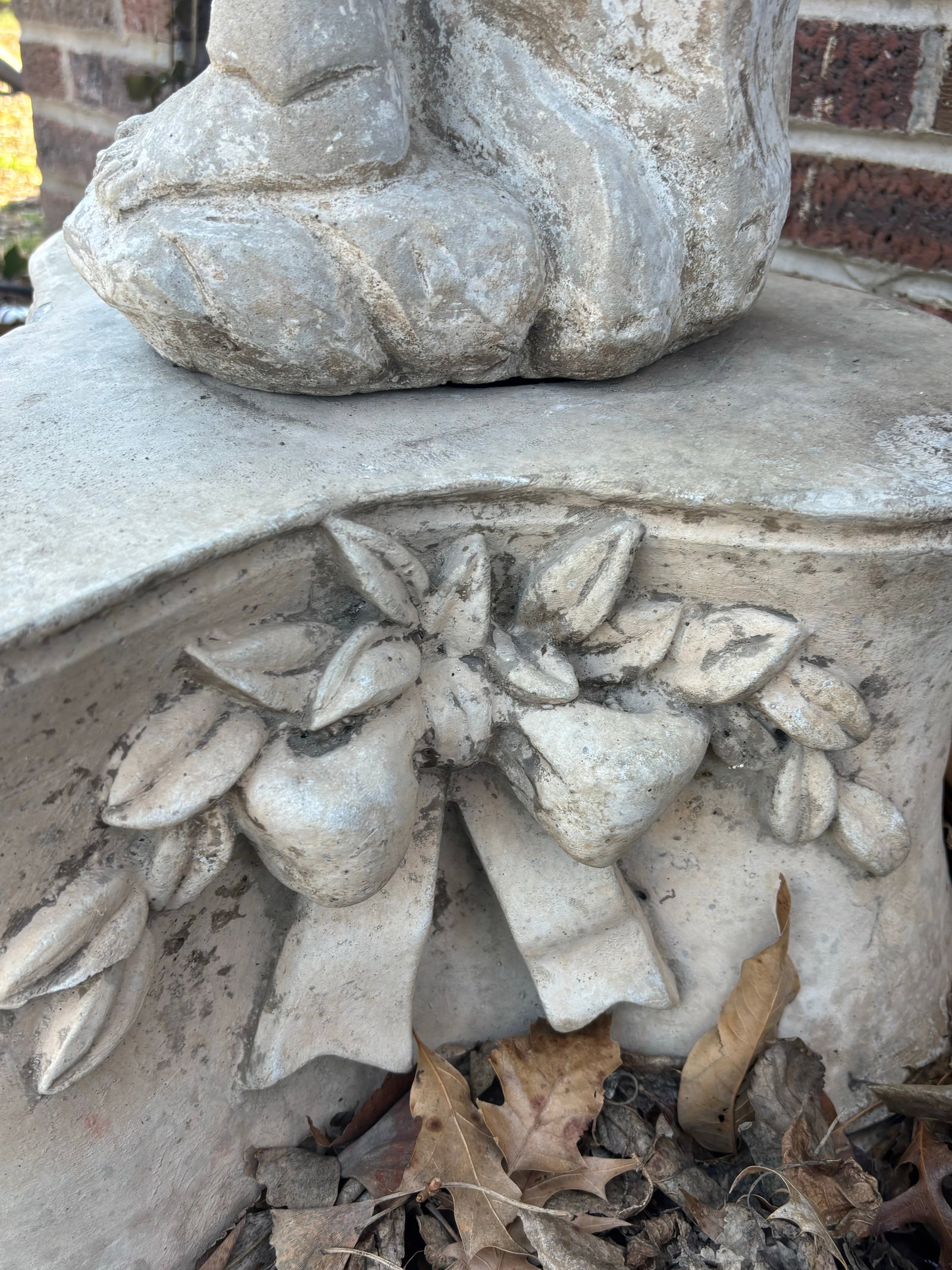 Late 20th Century Cast Stone Garden Fountain Statue Pedestal - Romantic European Garden Accent With - 4