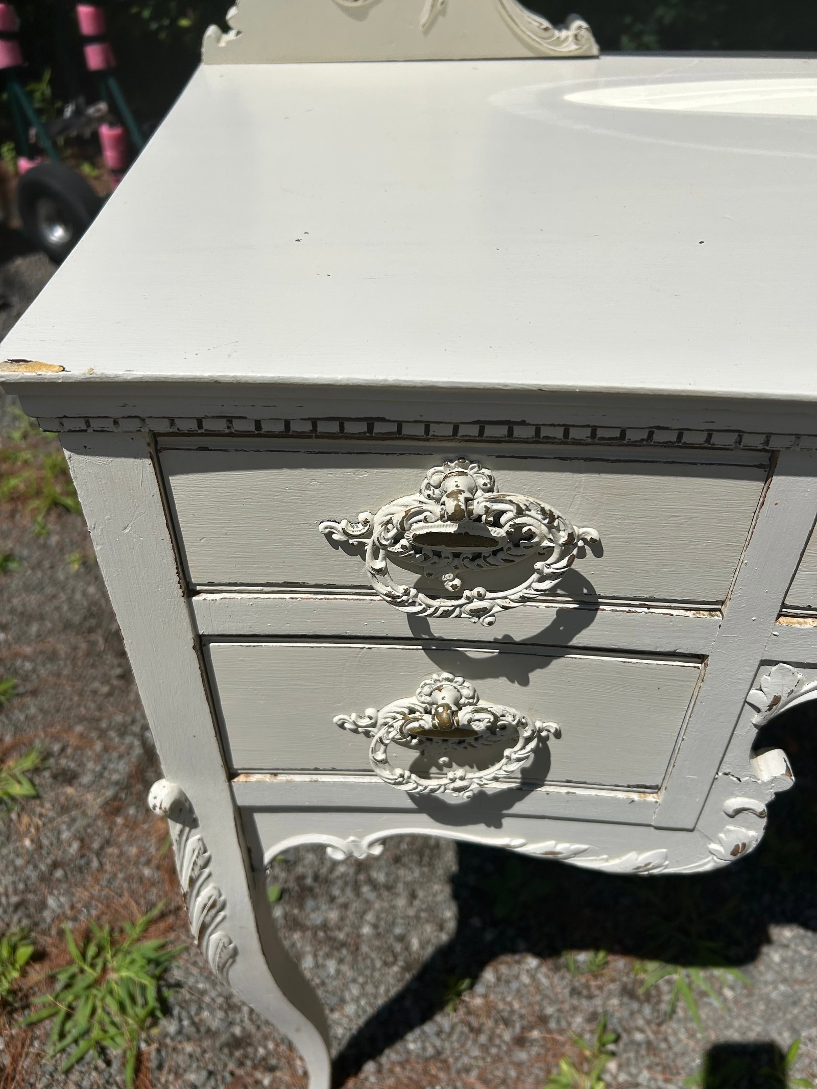 Charming White Painted Wood Vanity With Oval Mirror - 5