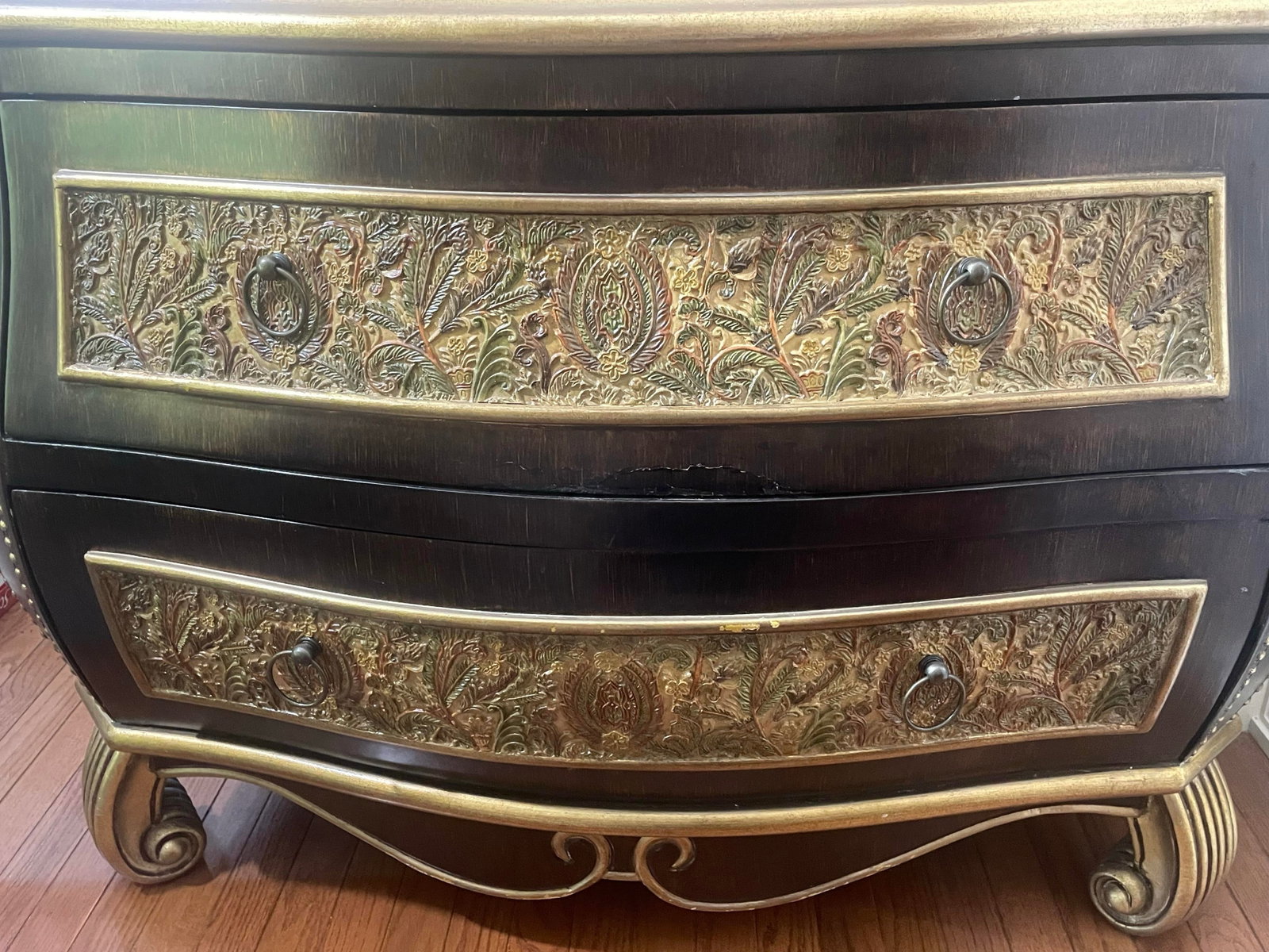Late 20th Century Bombe Chest With Embossed Floral Panels, Gold Detail - Hollywood Regency Style - 2