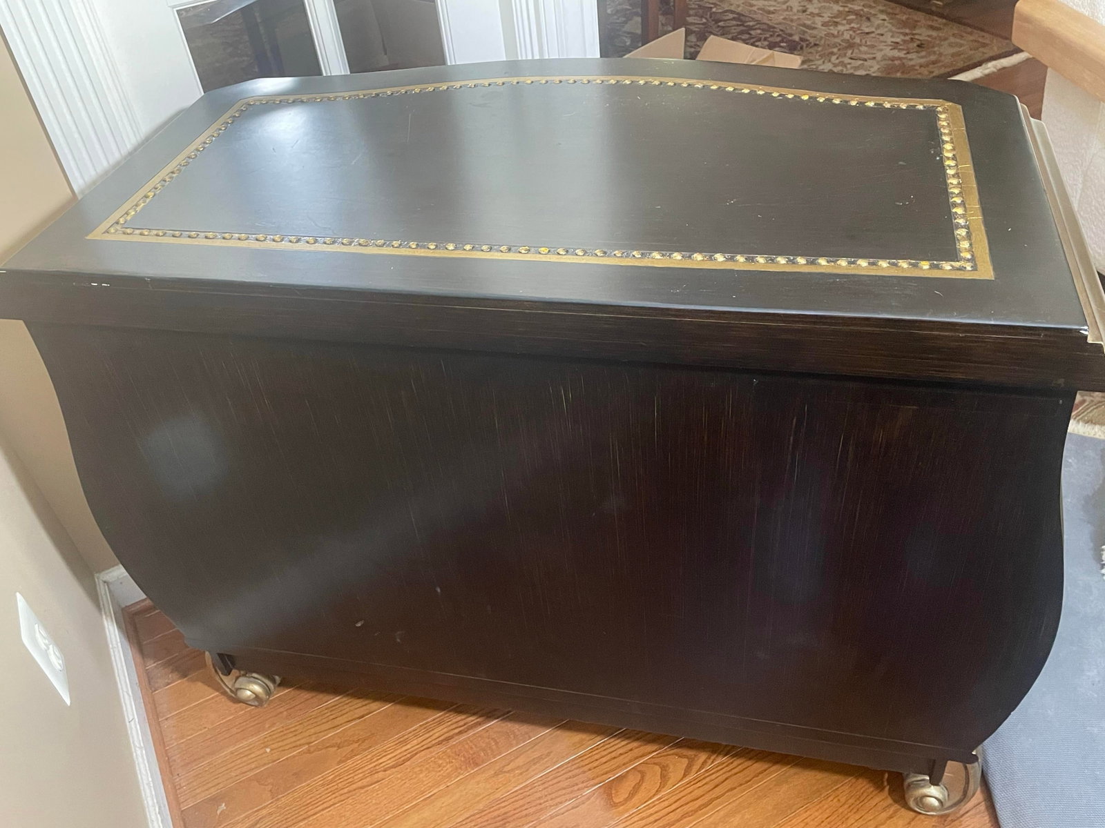 Late 20th Century Bombe Chest With Embossed Floral Panels, Gold Detail - Hollywood Regency Style - 5