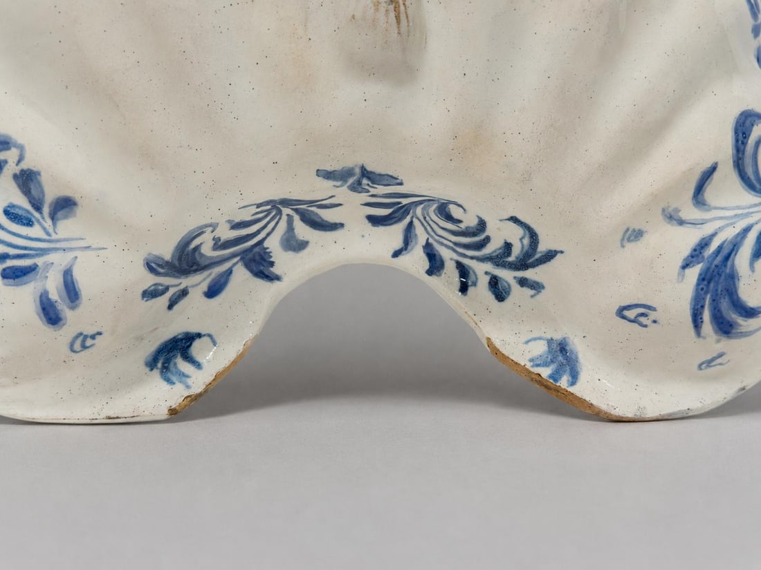 Spanish Tin-Glazed Shell-Form Basin Attr: Puente Del Arzobispo, Toledo 1790-1830 - 10